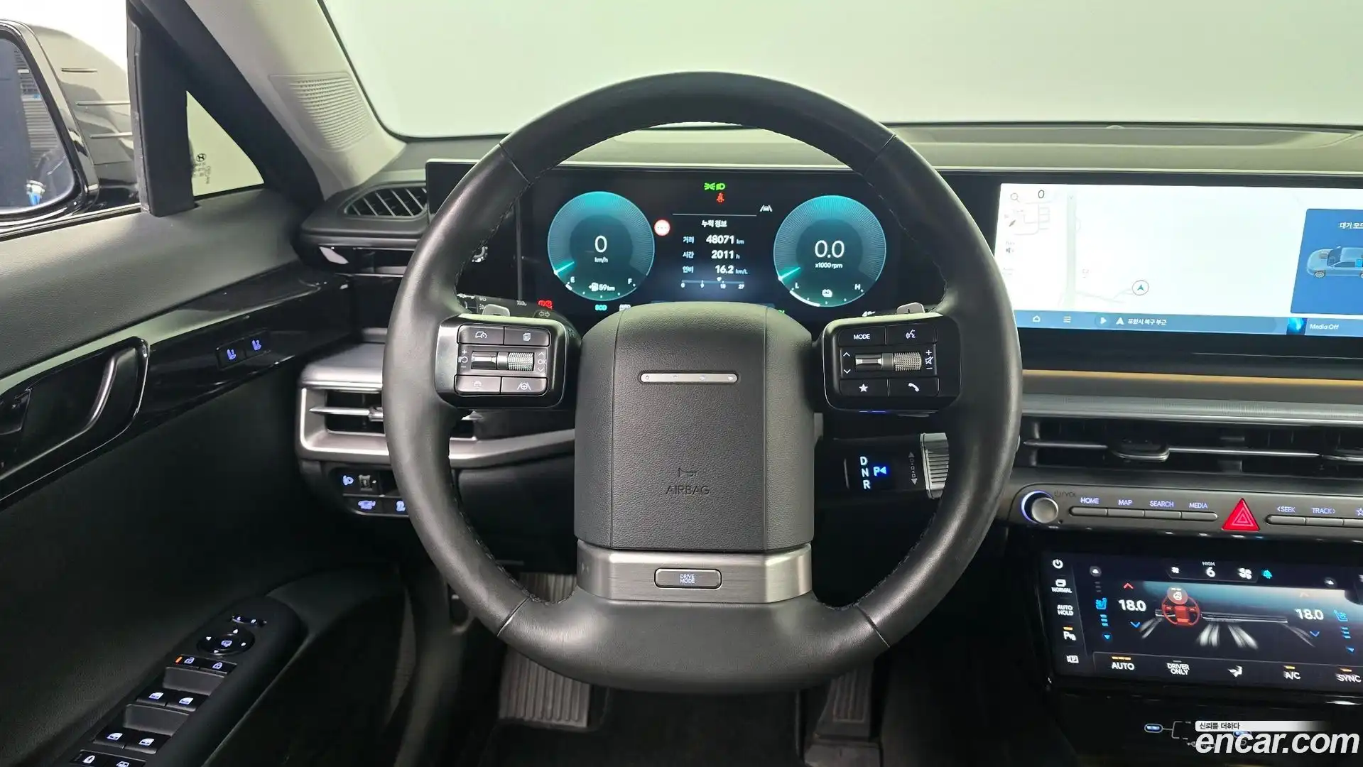 Grandeur Hyundai 2023.0-OPTION-017