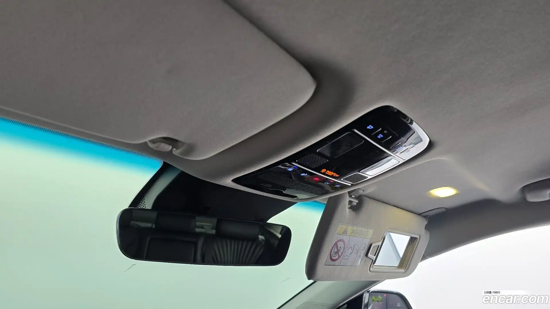 Grandeur Hyundai 2023.0-OPTION-024