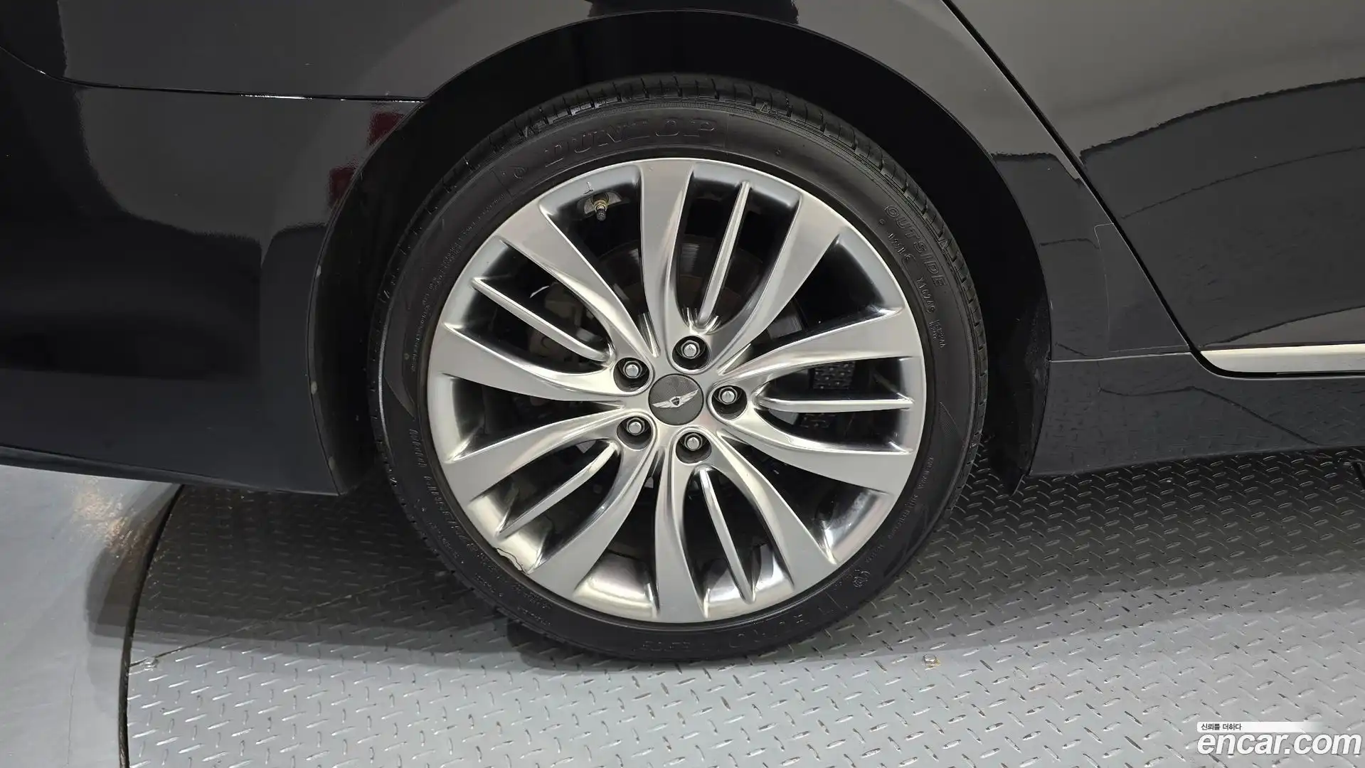 Genesis Hyundai 2015.7-OUTER-005