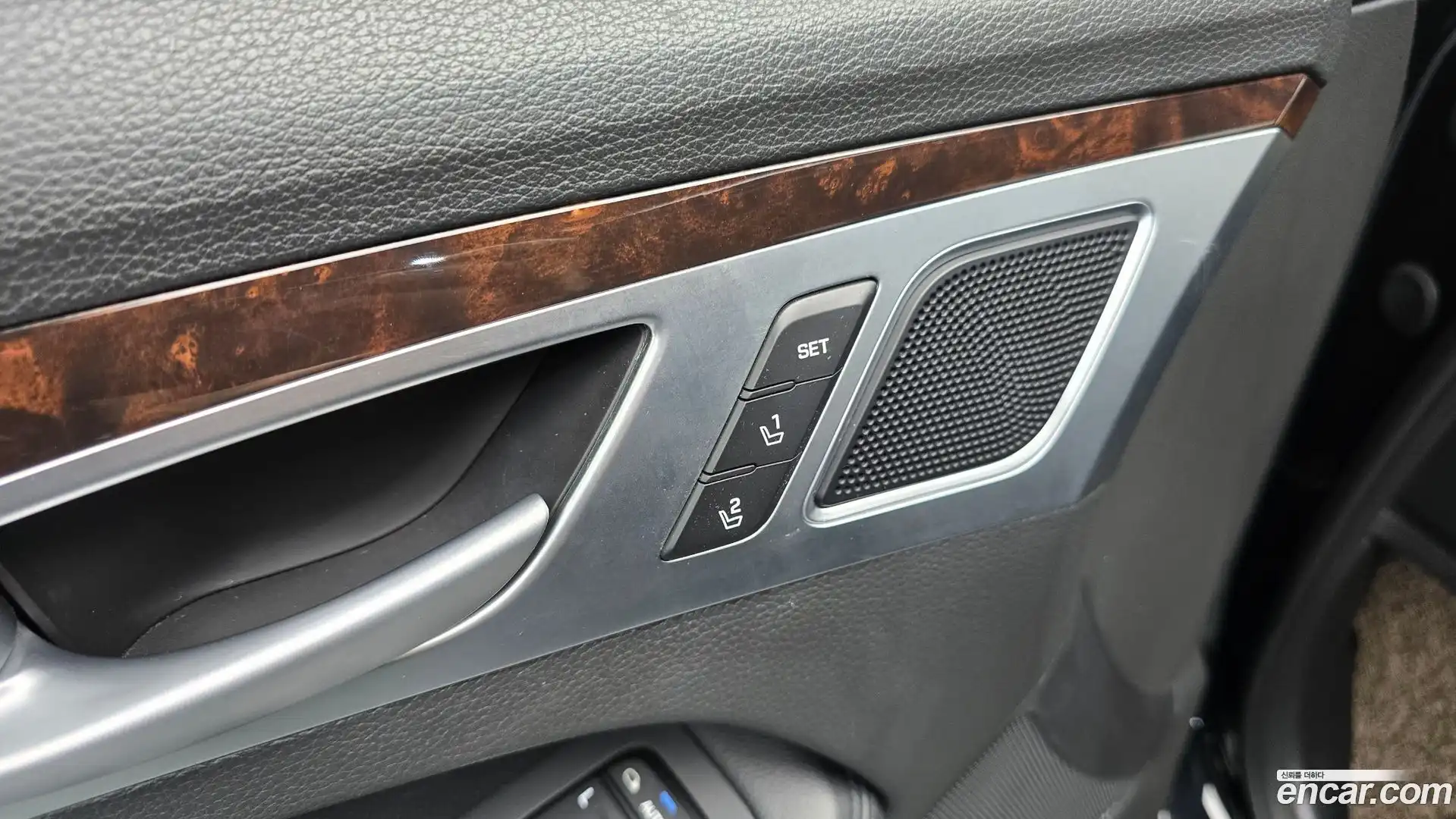 Genesis Hyundai 2015.7-OPTION-021