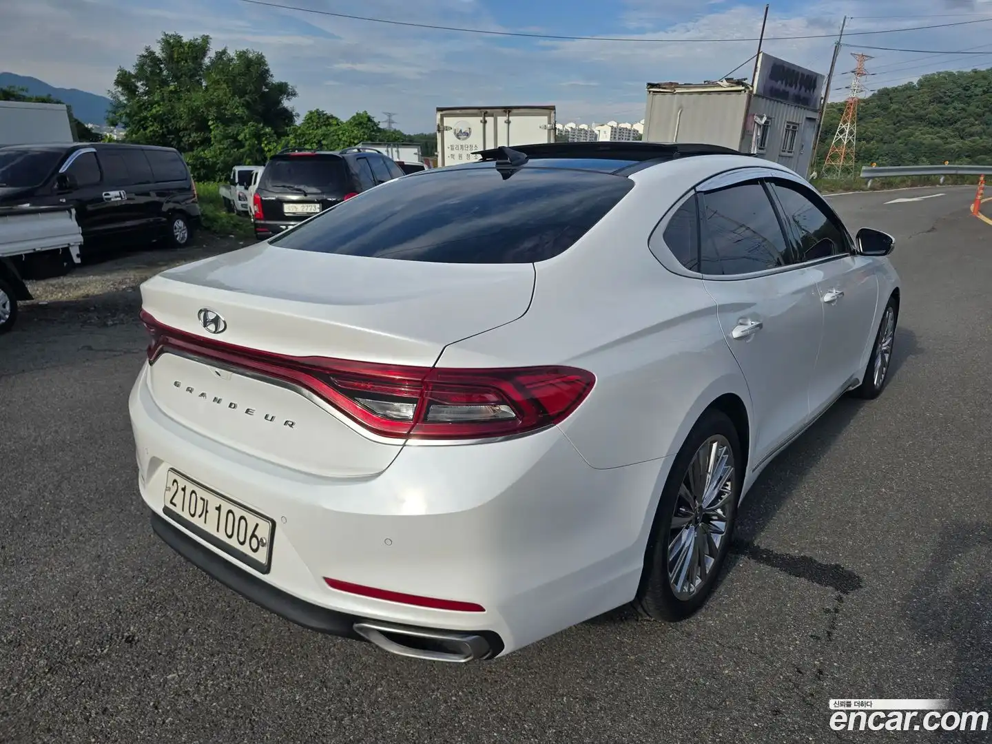 Grandeur Hyundai 2017.9-OUTER-005