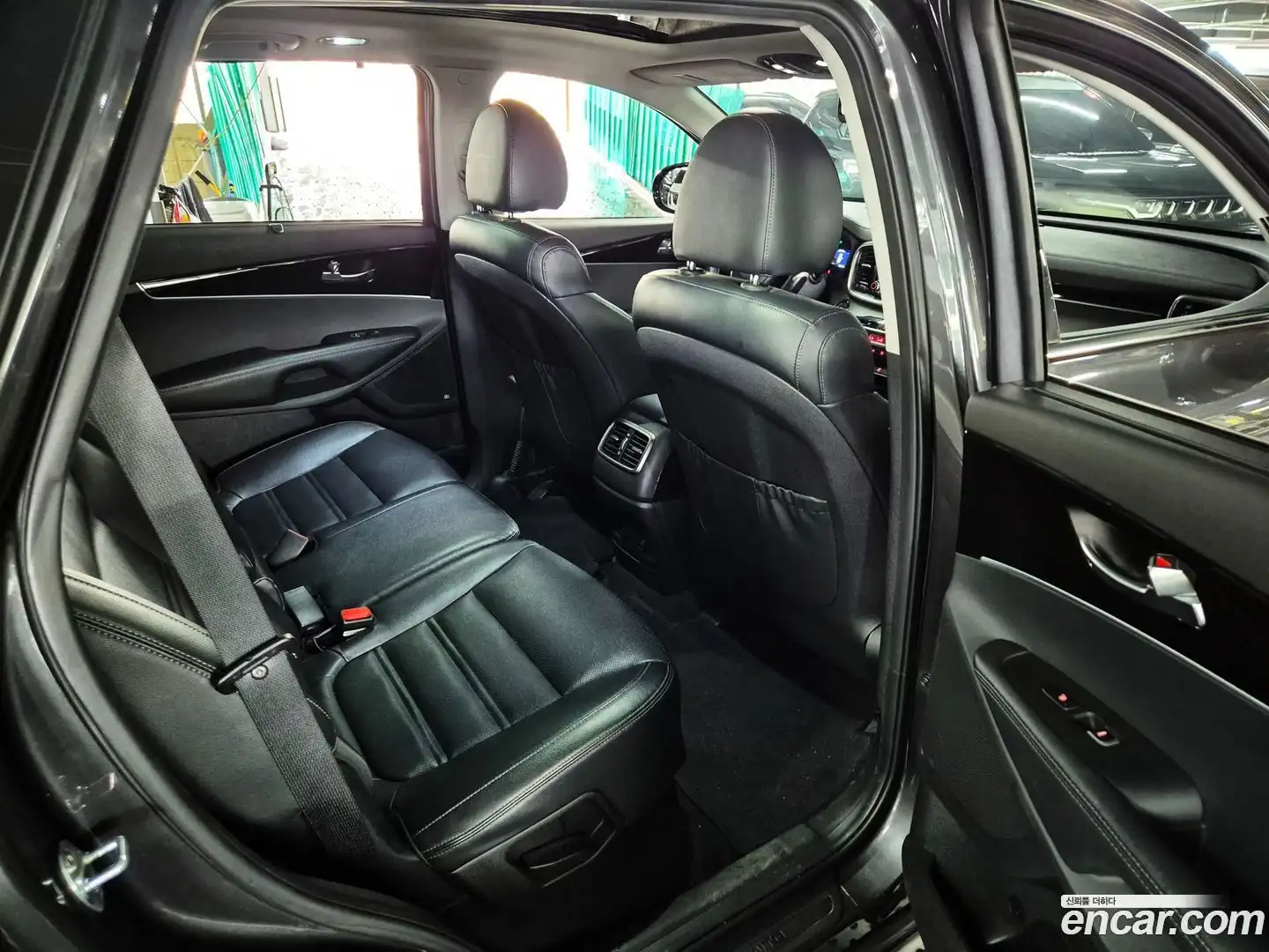 Sorento Kia 2017.8-INNER-010