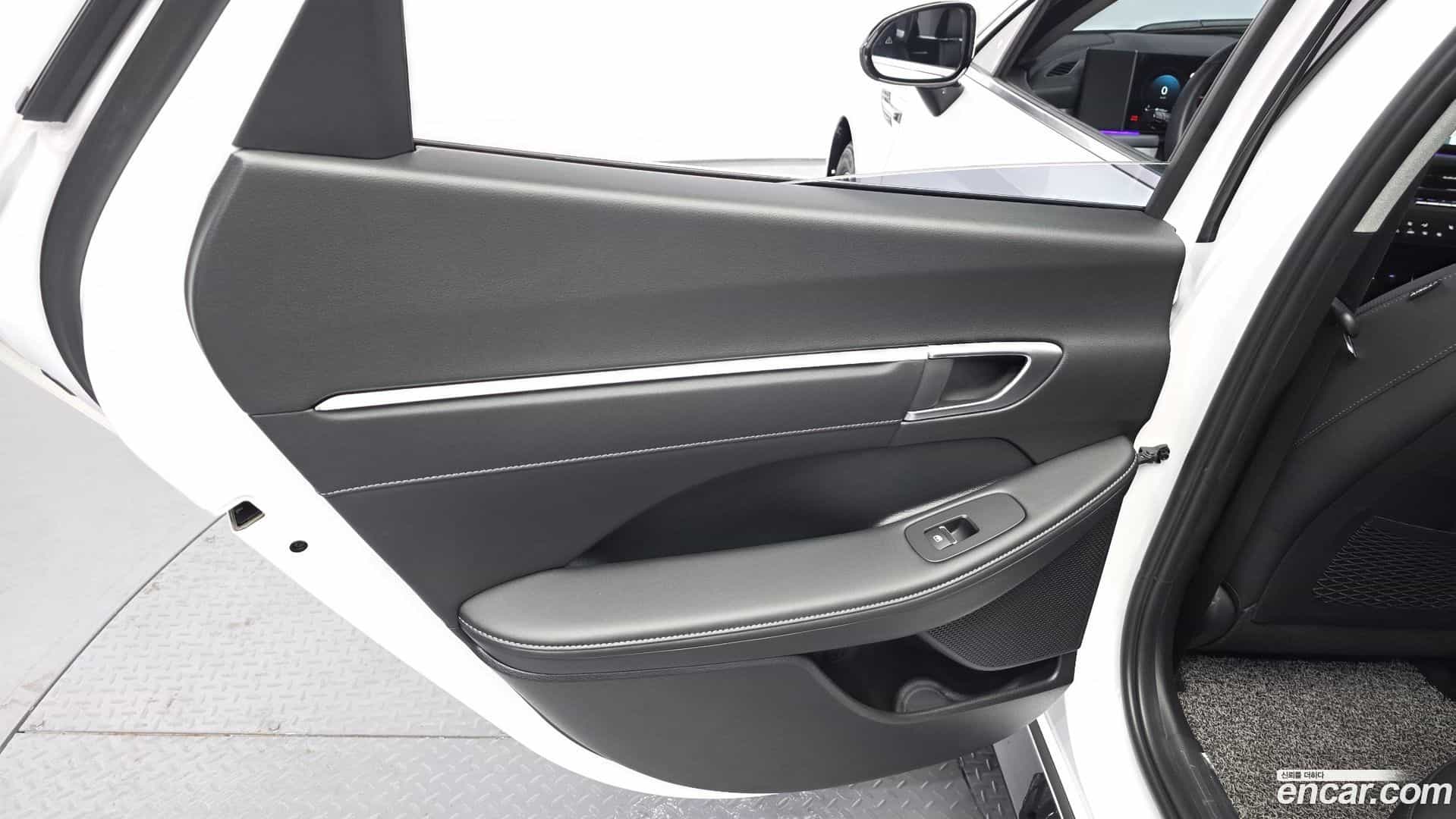 Sonata Hyundai 2025.1-INNER-035