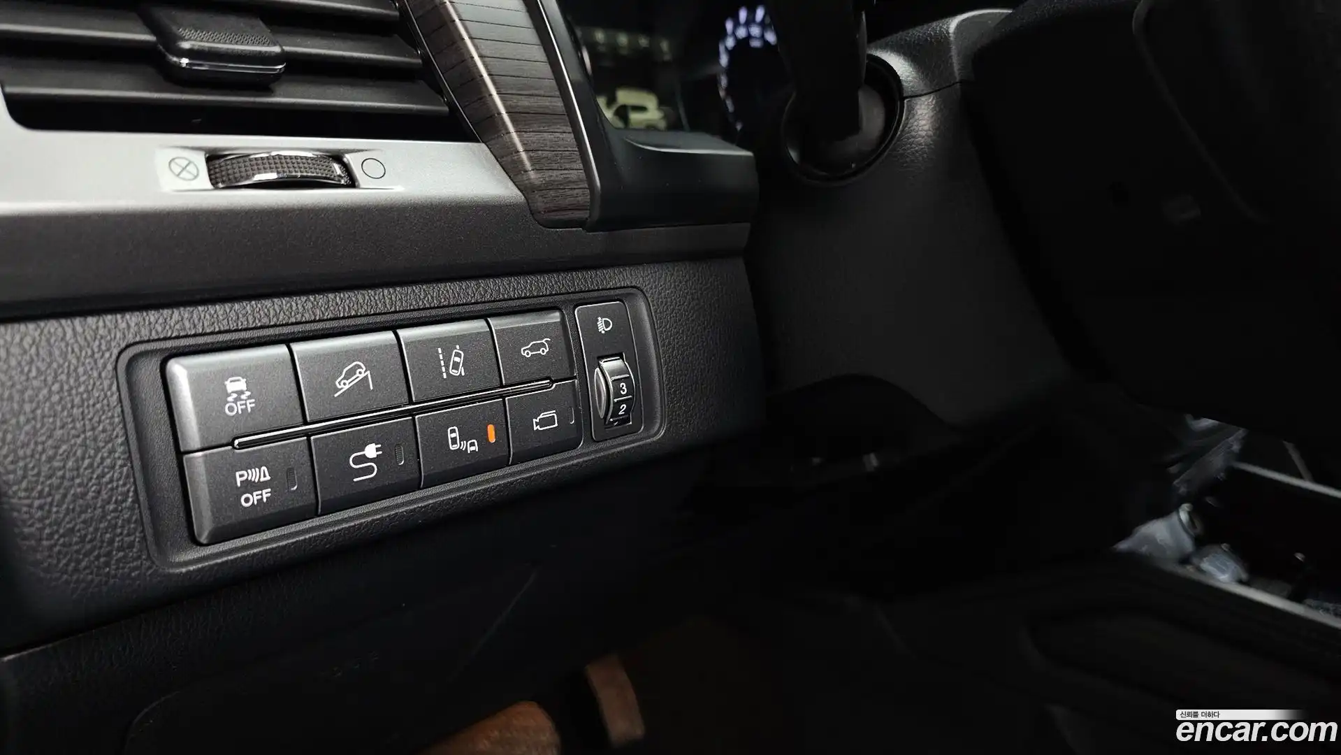 Rexton KG Mobility 2018.10-OPTION-024