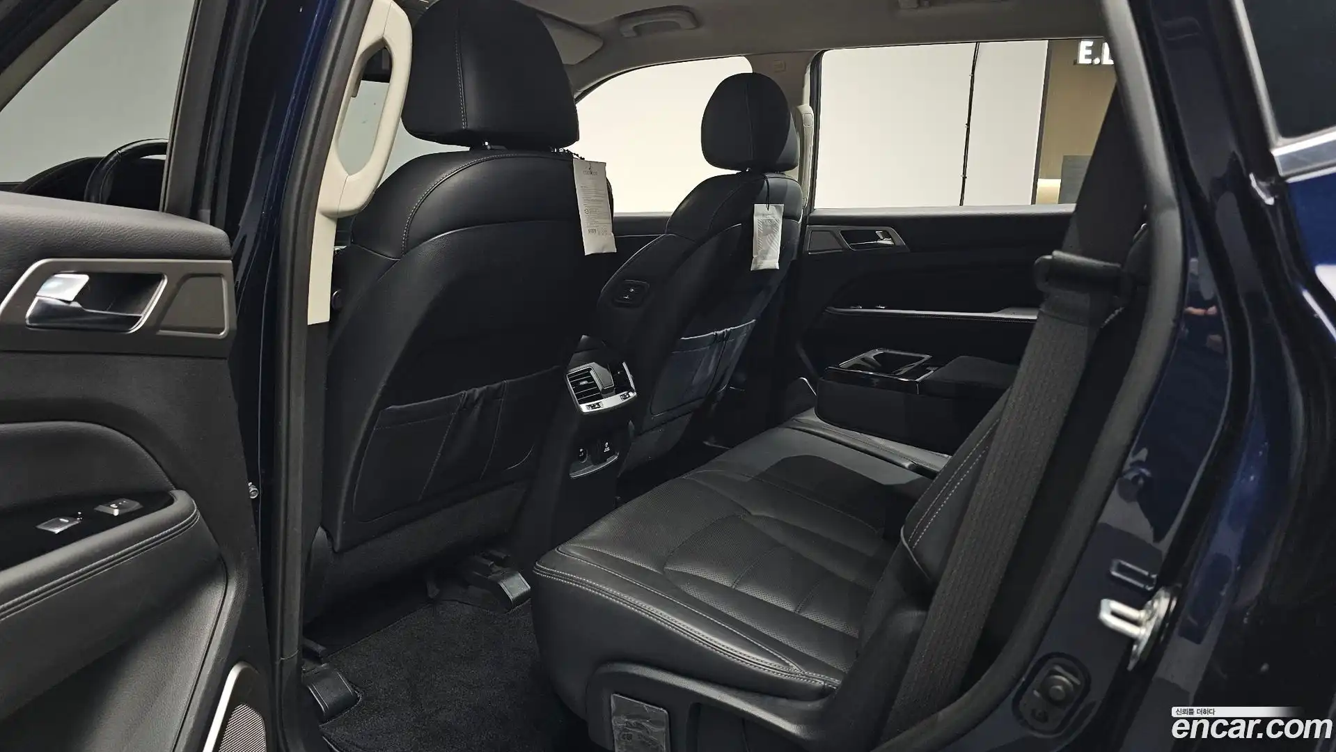 Rexton KG Mobility 2018.10-INNER-036