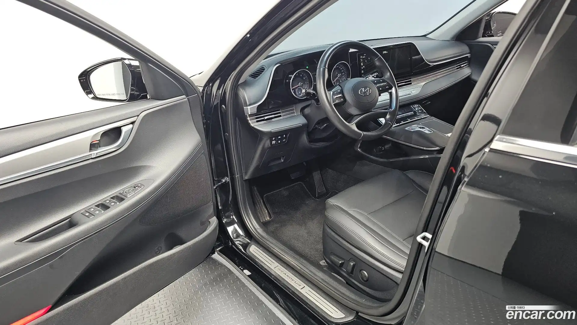 Grandeur Hyundai 2021.5-INNER-010