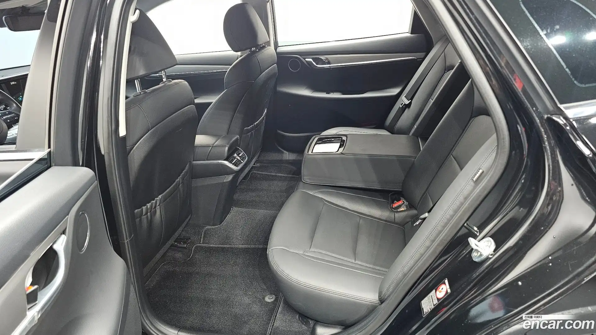 Grandeur Hyundai 2021.5-OPTION-016