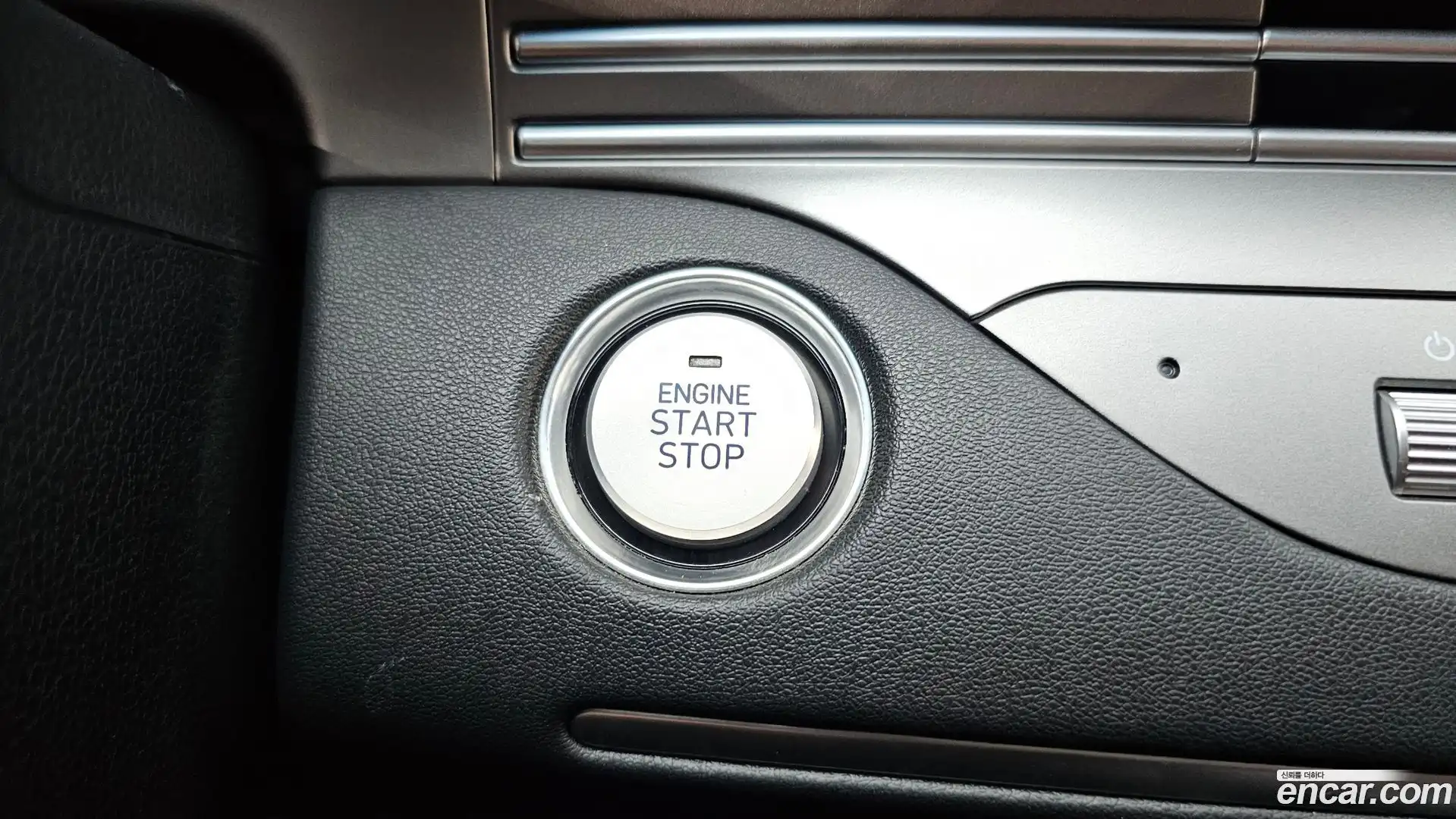 Grandeur Hyundai 2021.5-OPTION-040