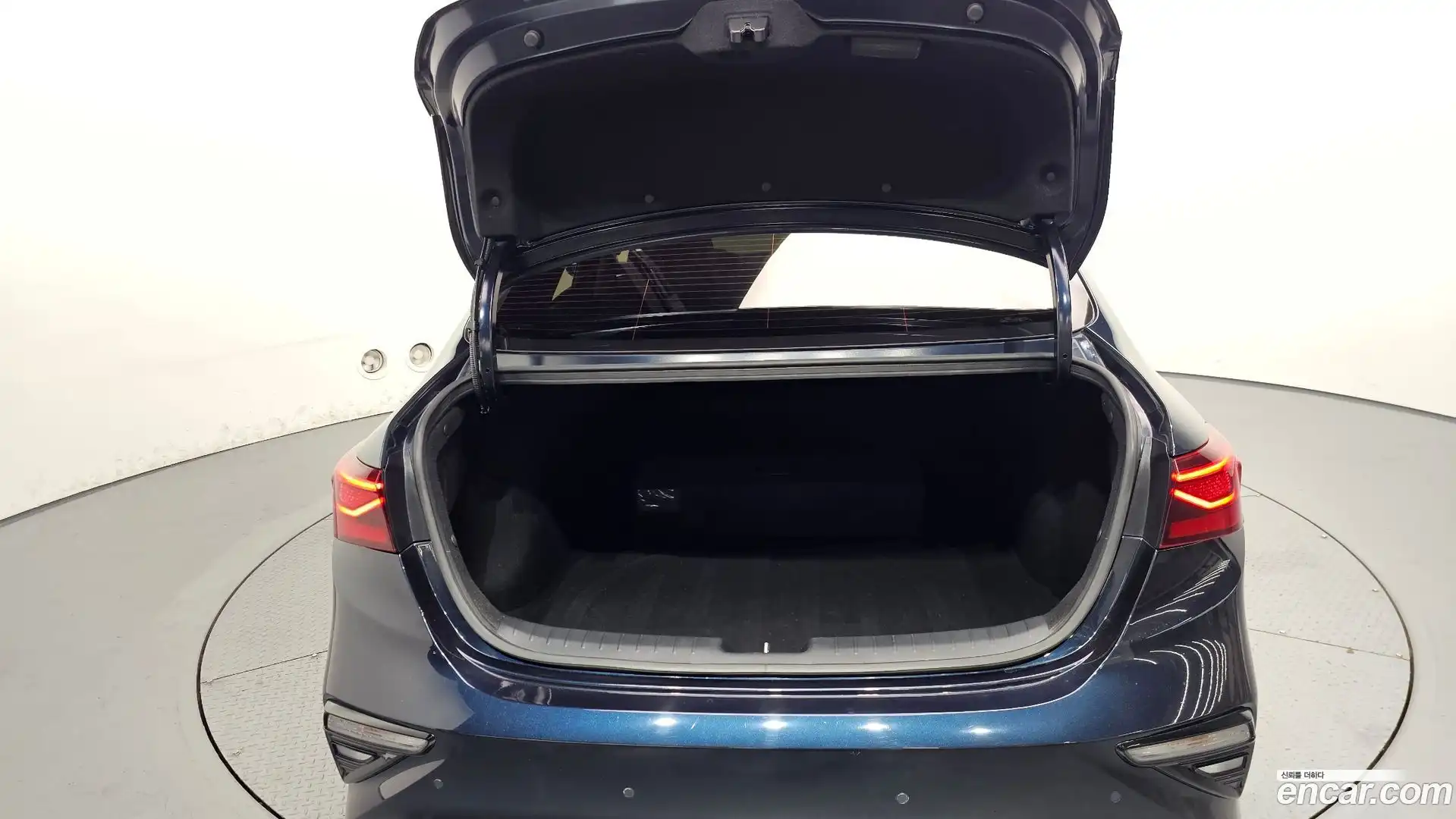 K3 Kia 2019.0-OPTION-024