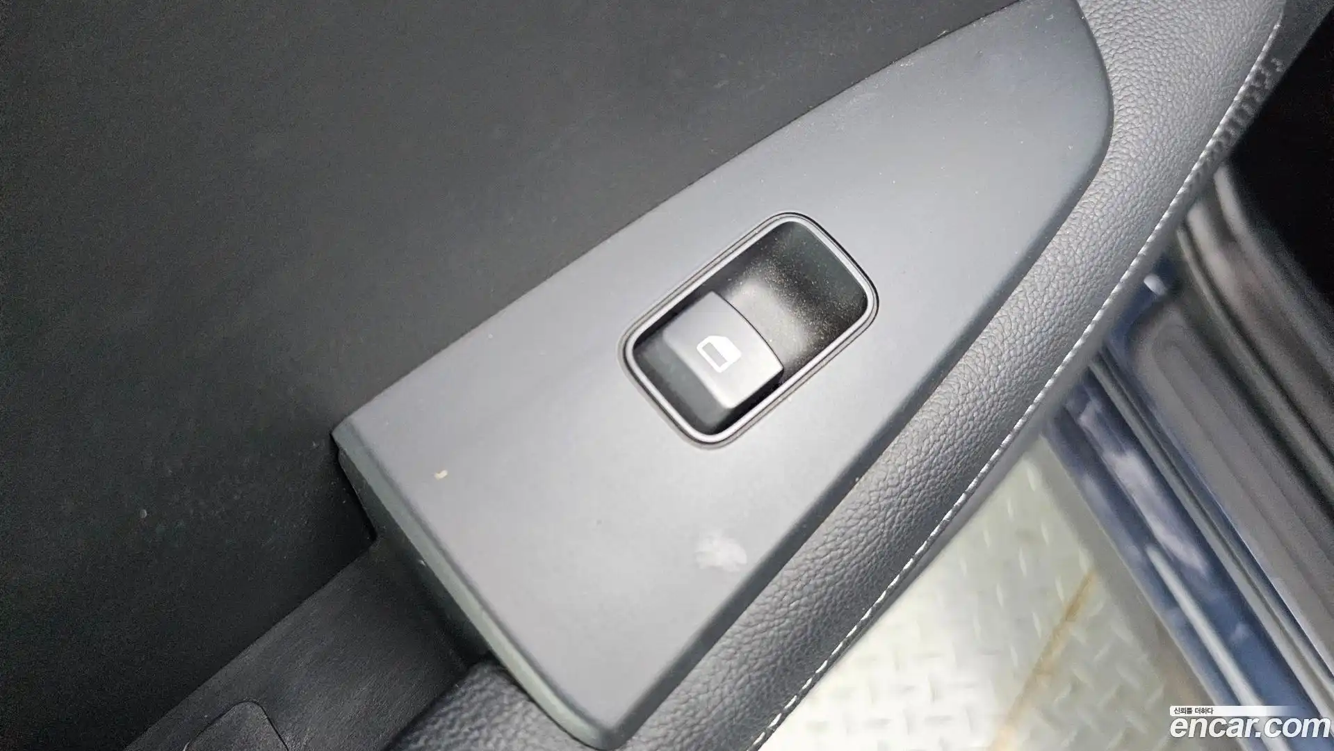 K3 Kia 2019.0-OPTION-041