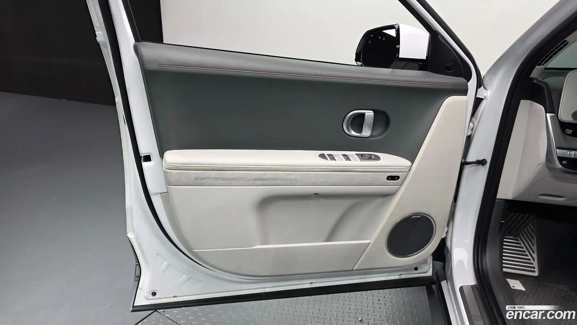 Ioniq5 Hyundai 2021.10-INNER-034
