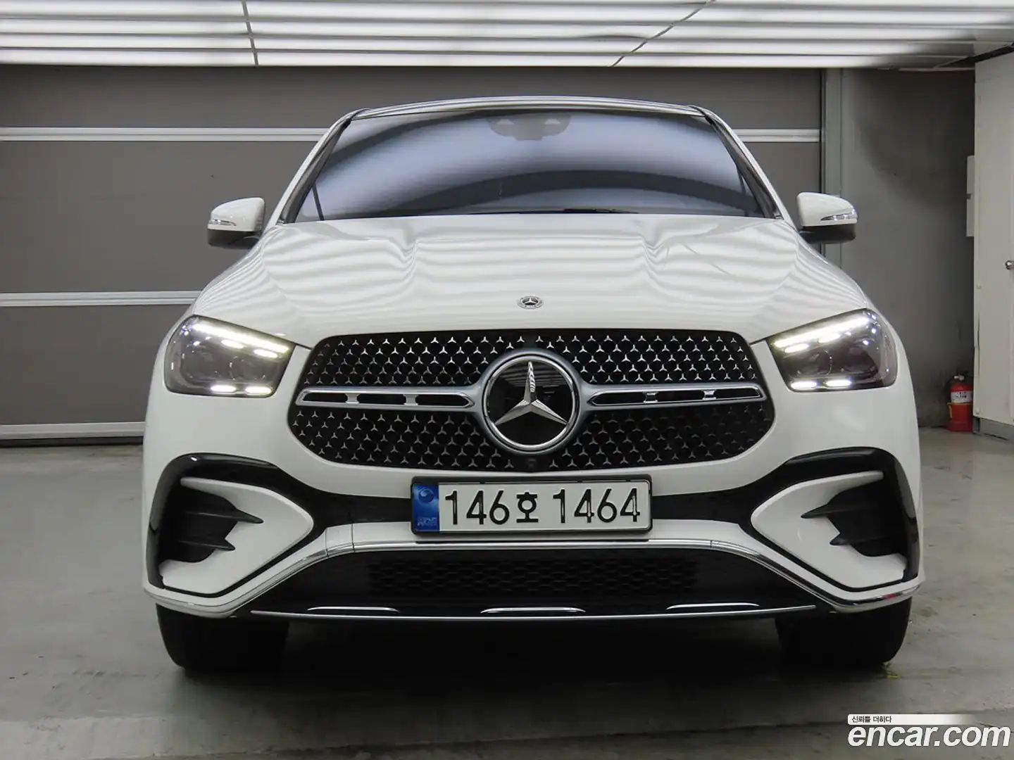 GLE-Class Mercedes-Benz 2023.8-OUTER-002