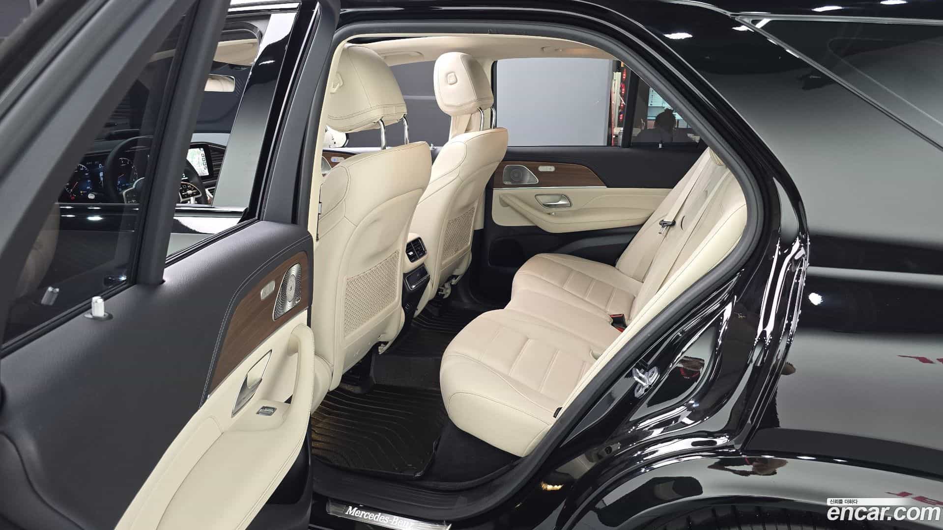 GLE-Class Mercedes-Benz 2021.5-OPTION-015