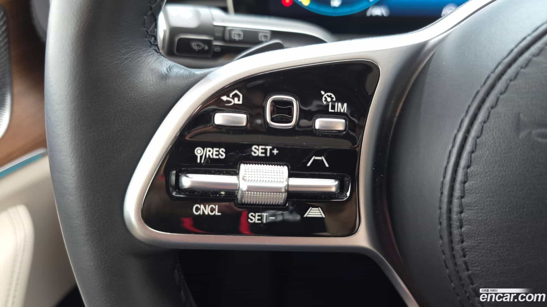 GLE-Class Mercedes-Benz 2021.5-OPTION-020