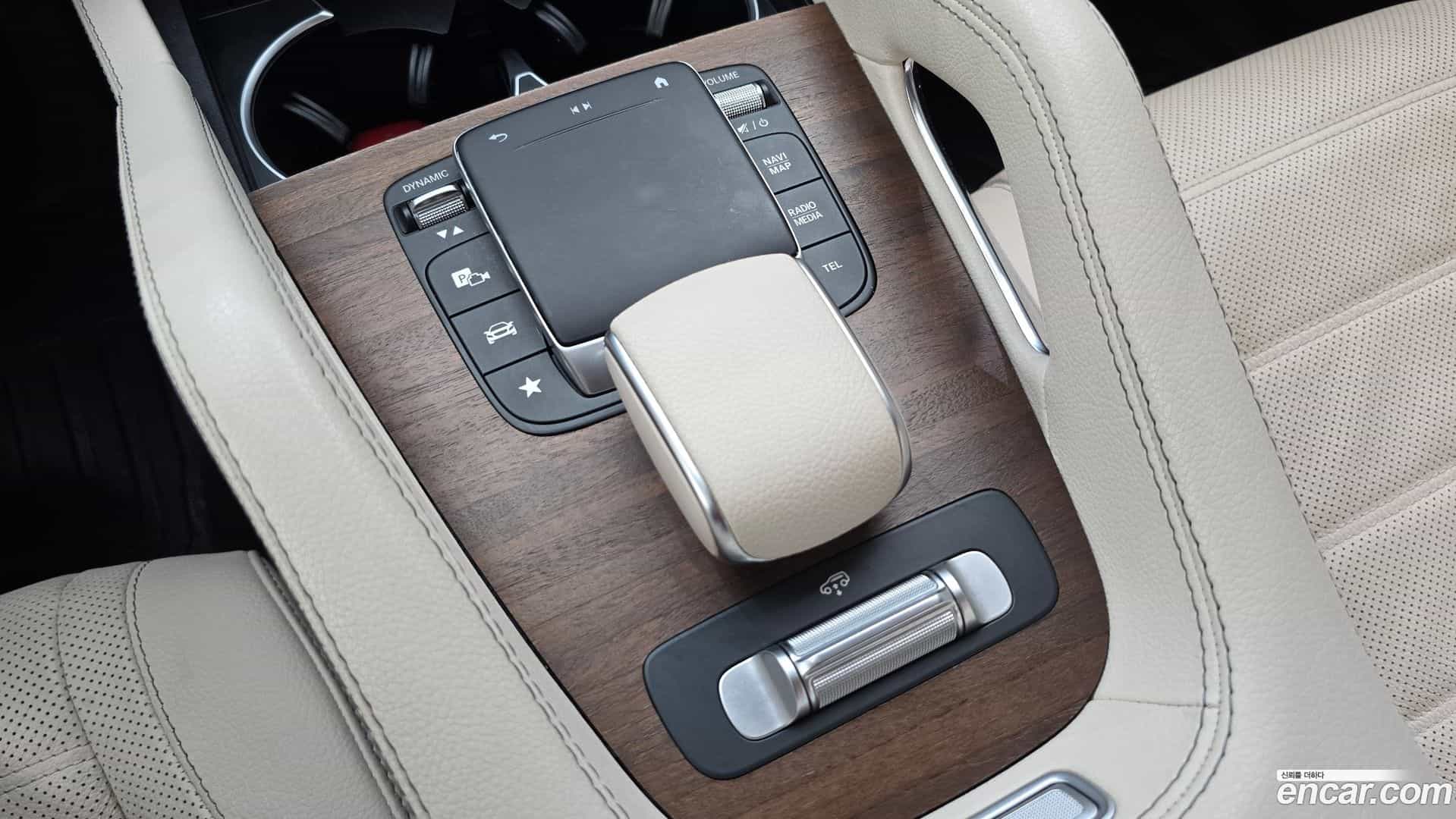 GLE-Class Mercedes-Benz 2021.5-OPTION-024