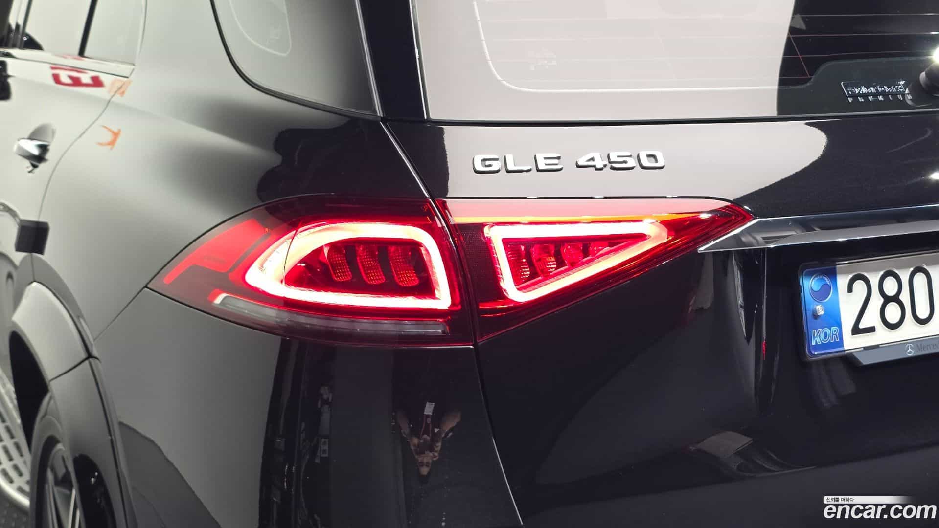GLE-Class Mercedes-Benz 2021.5-OUTER-033