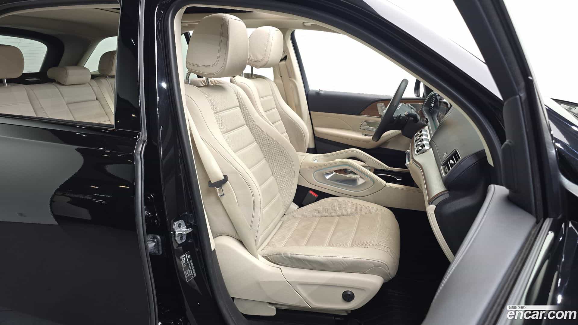 GLE-Class Mercedes-Benz 2021.5-INNER-036