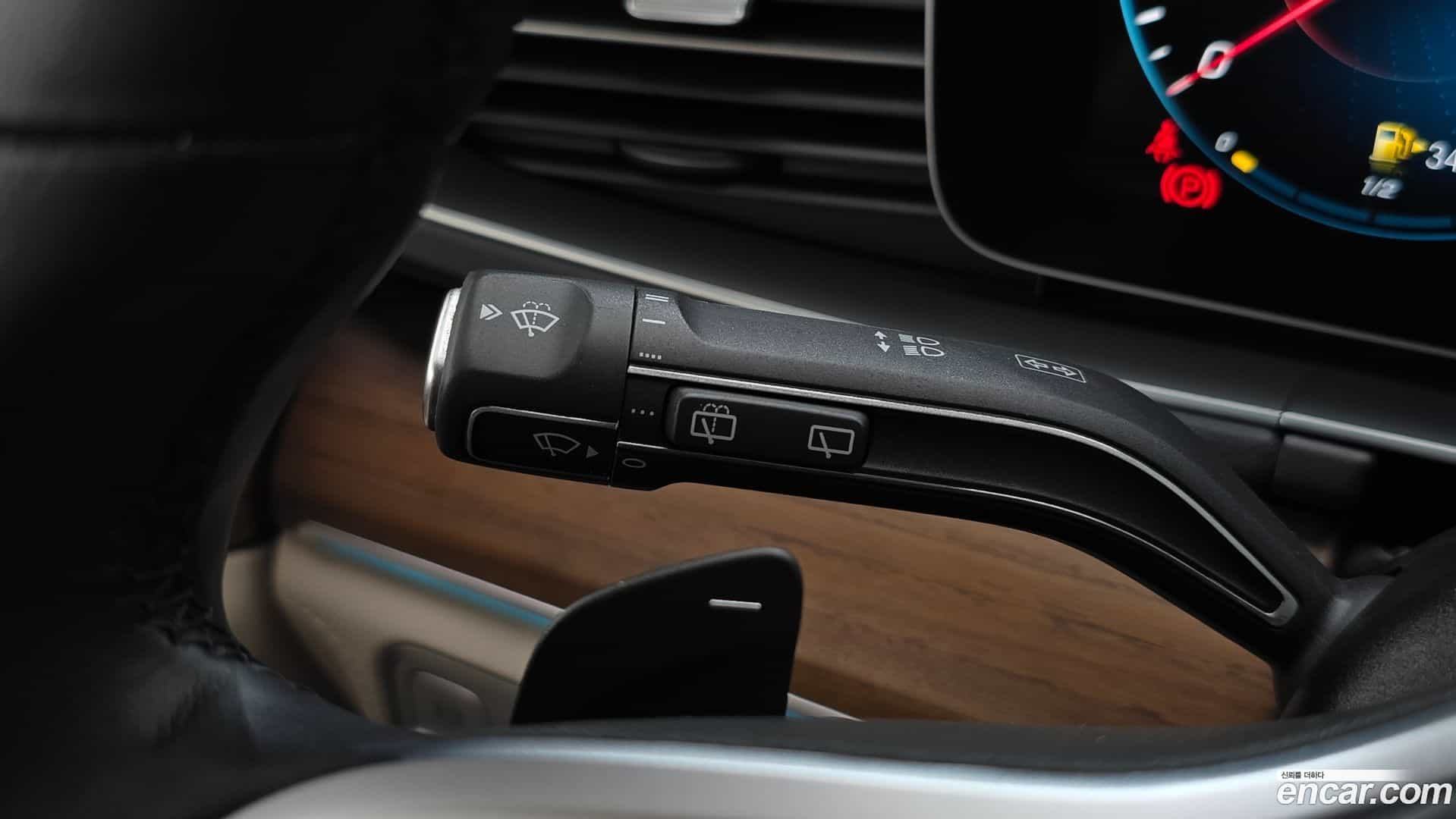GLE-Class Mercedes-Benz 2021.5-OPTION-043