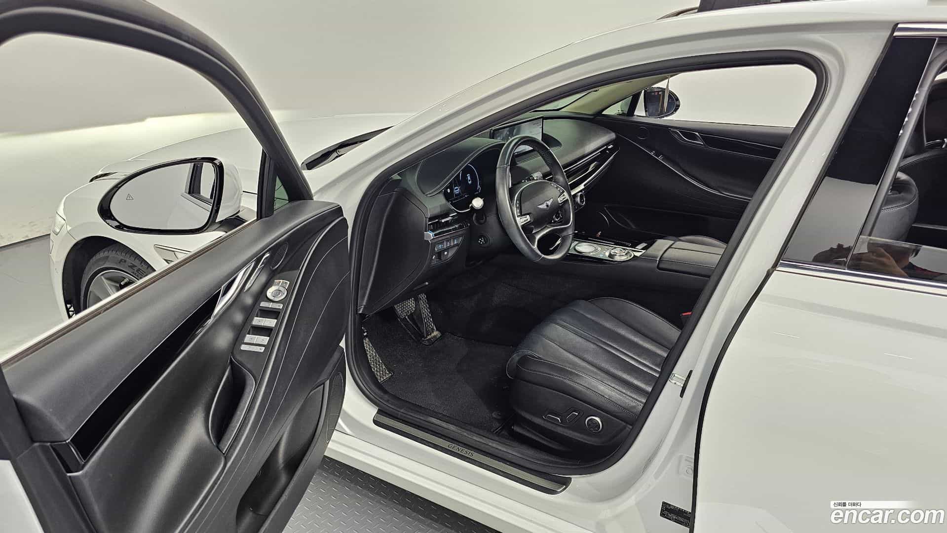 G80 Genesis 2021.11-INNER-010