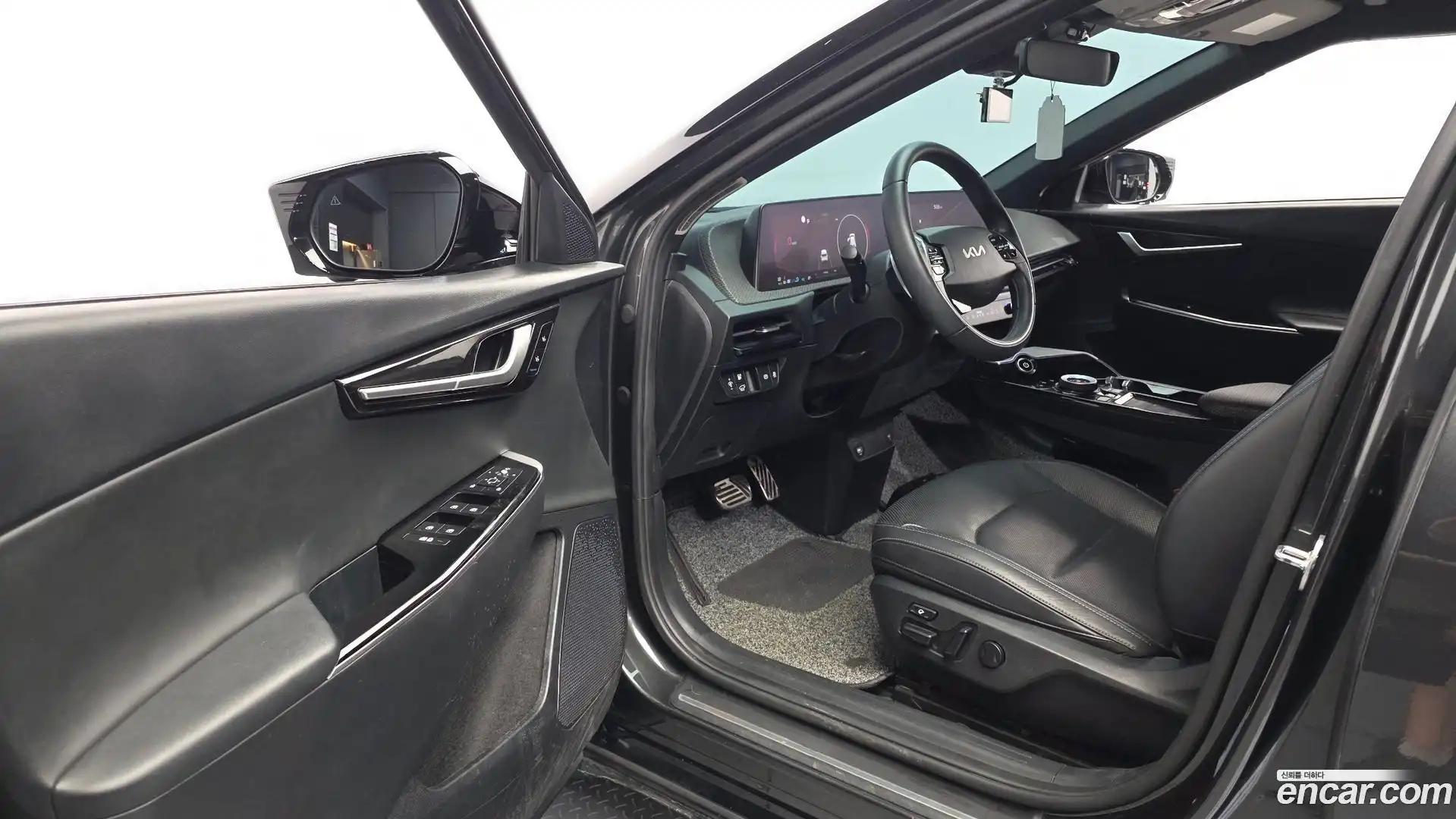 EV6 Kia 2023.2-INNER-010