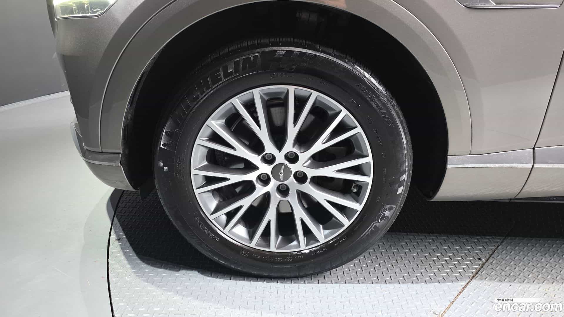 GV80 Genesis 2020.11-OUTER-005