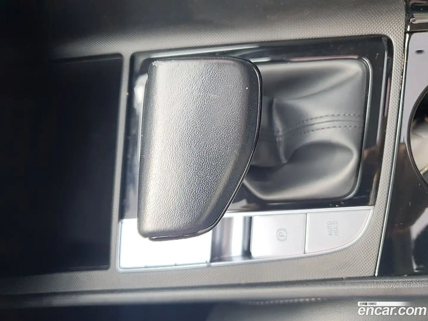 AVANTE Hyundai 2024.0-OPTION-021