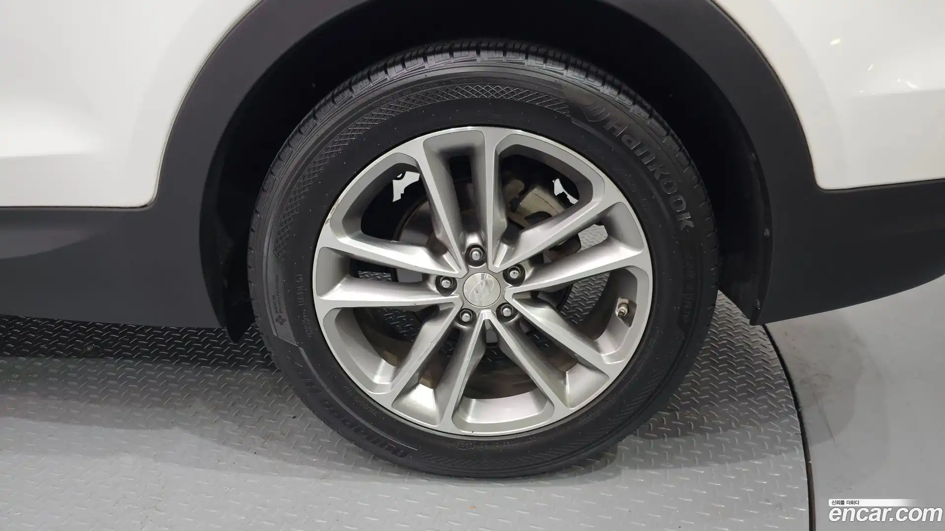 Santafe Hyundai 2016.1-OUTER-031