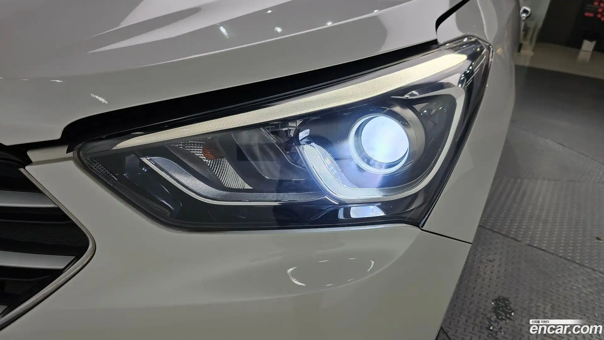 Santafe Hyundai 2016.1-OUTER-032