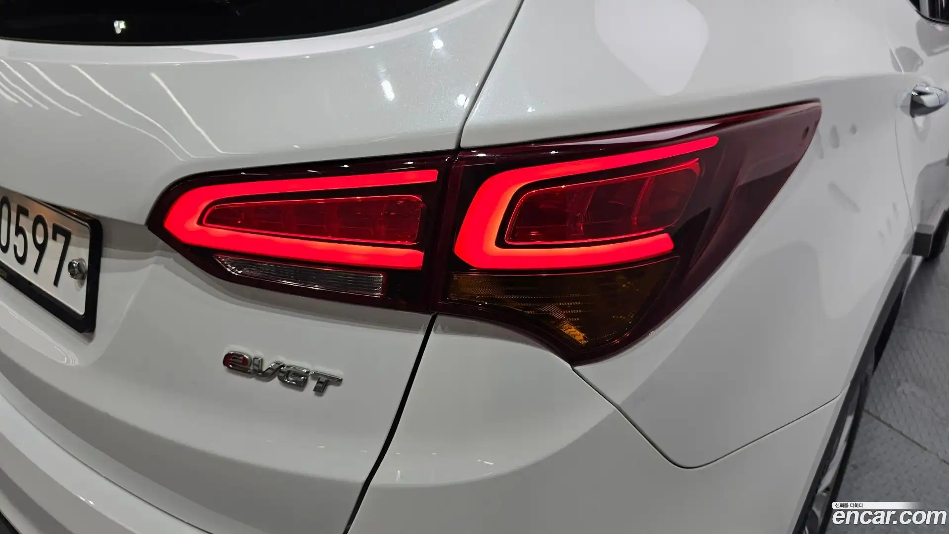 Santafe Hyundai 2016.1-OUTER-033