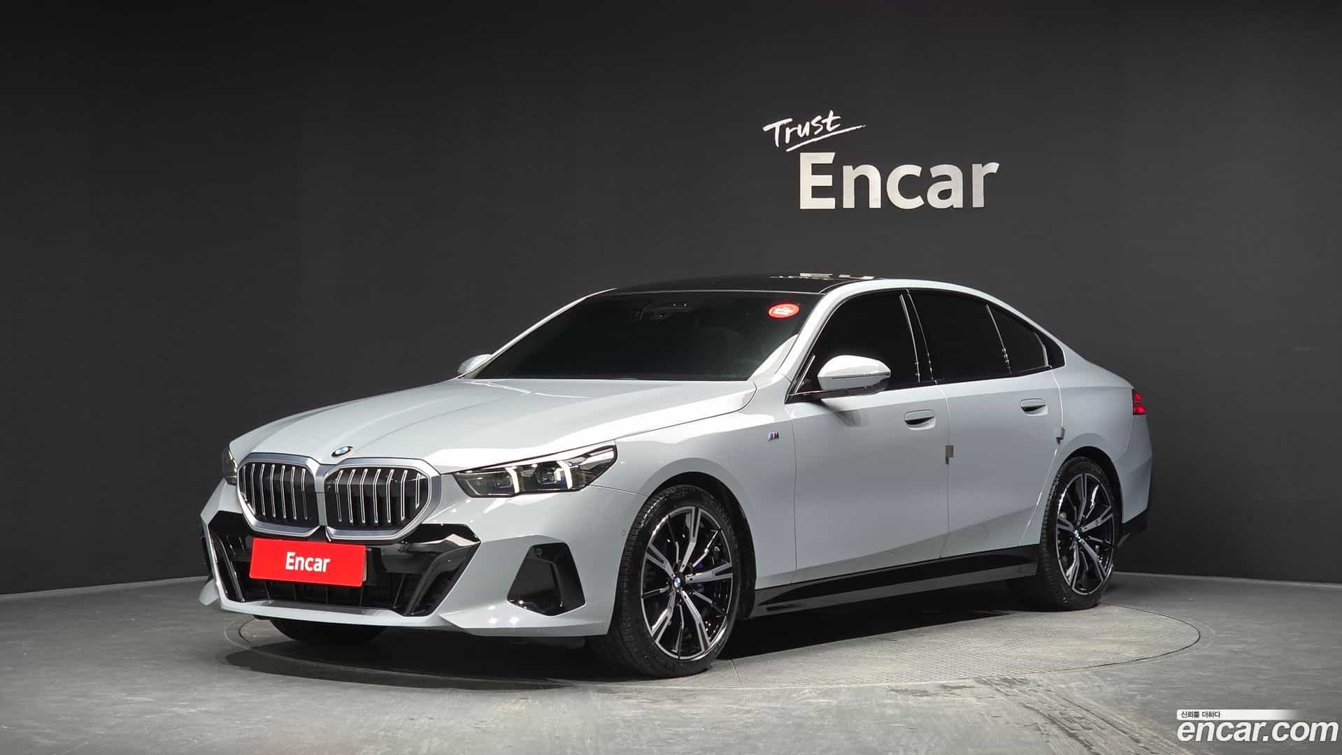 5-Series BMW 2024.1-OUTER-001