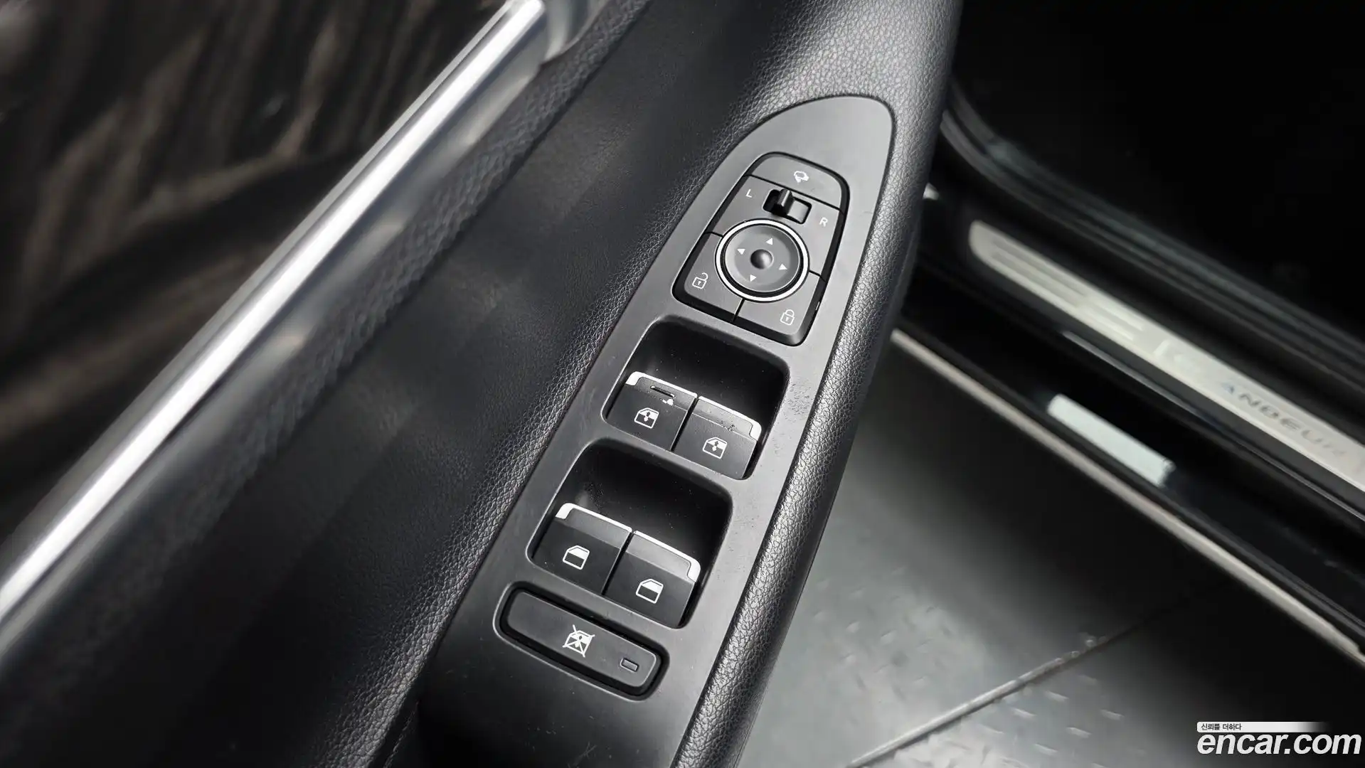 Grandeur Hyundai 2017.6-OPTION-022