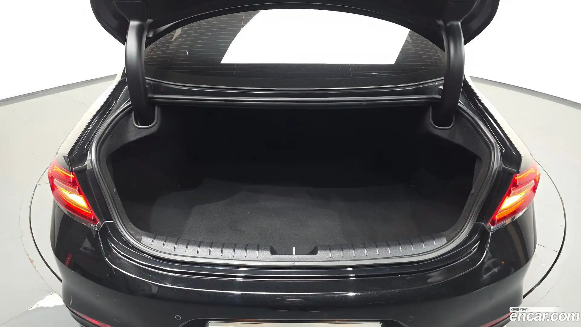 Grandeur Hyundai 2017.6-OPTION-042