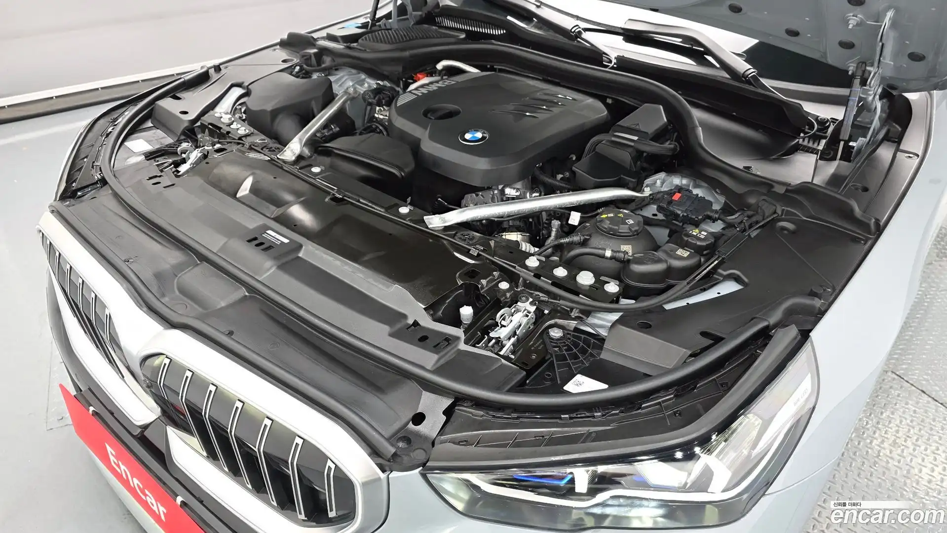 5-Series BMW 2025.10-OUTER-006