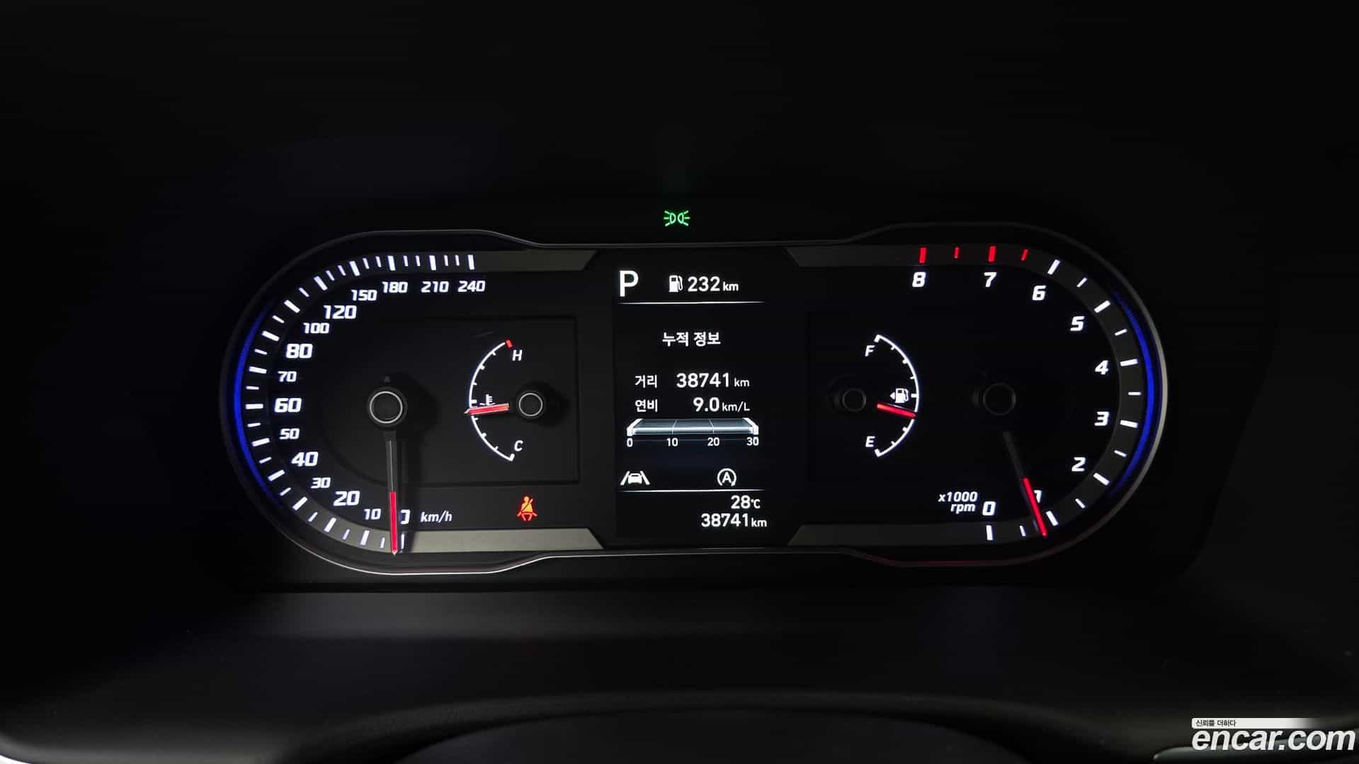 Tucson Hyundai 2023.1-INNER-008
