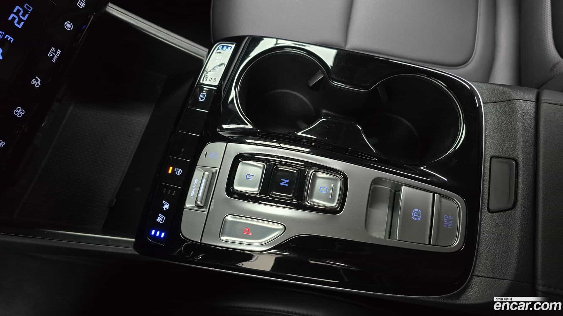 Tucson Hyundai 2023.1-INNER-009