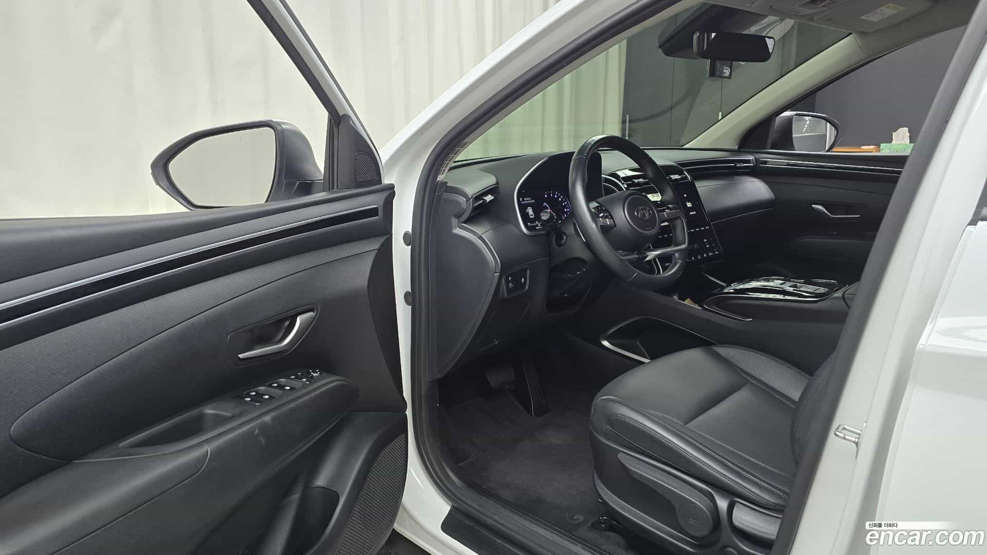 Tucson Hyundai 2023.1-INNER-010