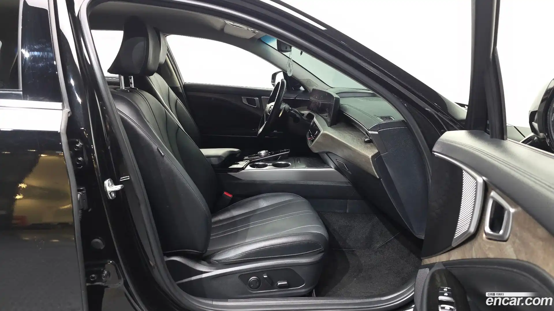 K8 Kia 2023.6-OPTION-015