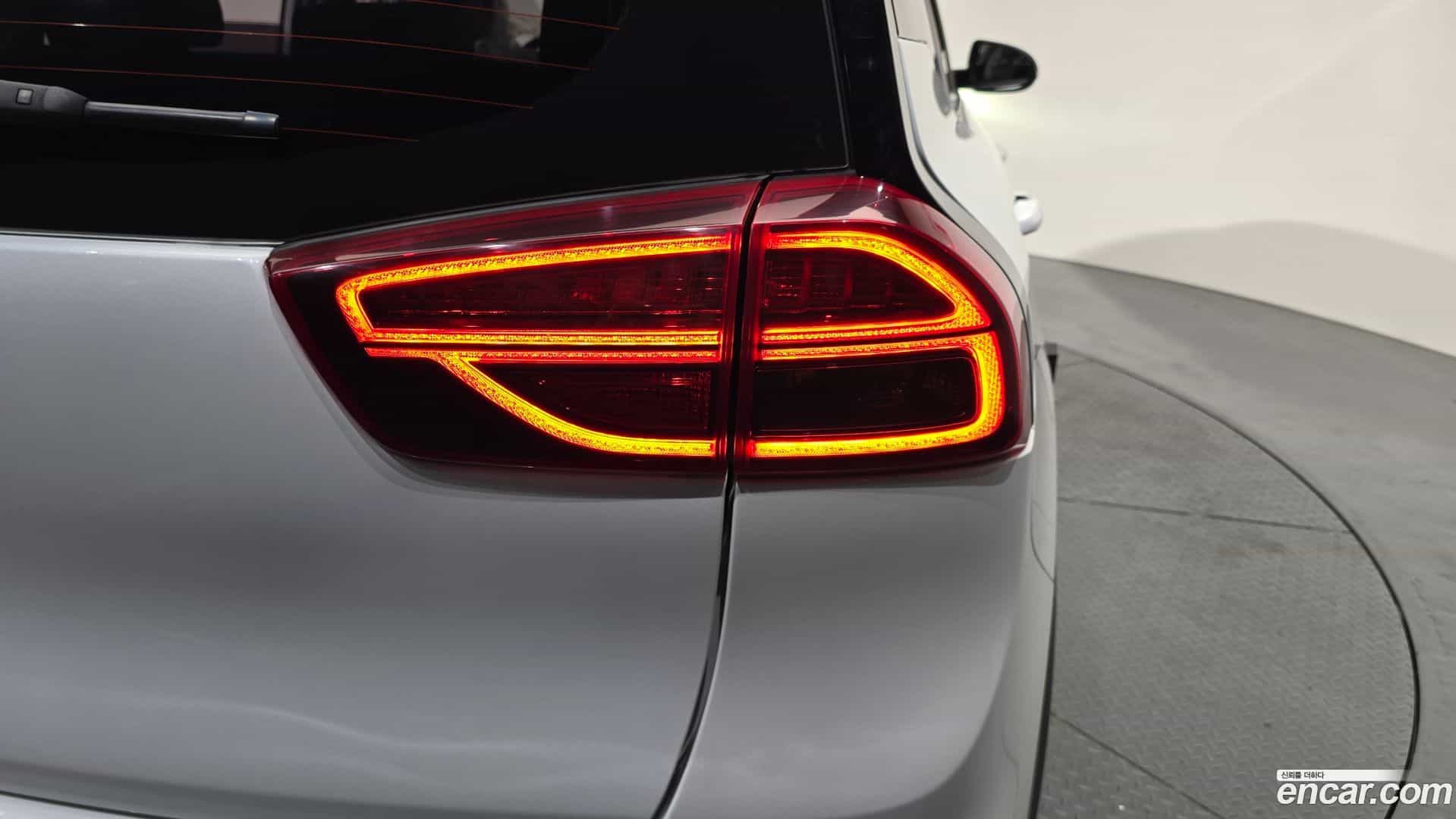Niro Kia 2022.9-OUTER-033