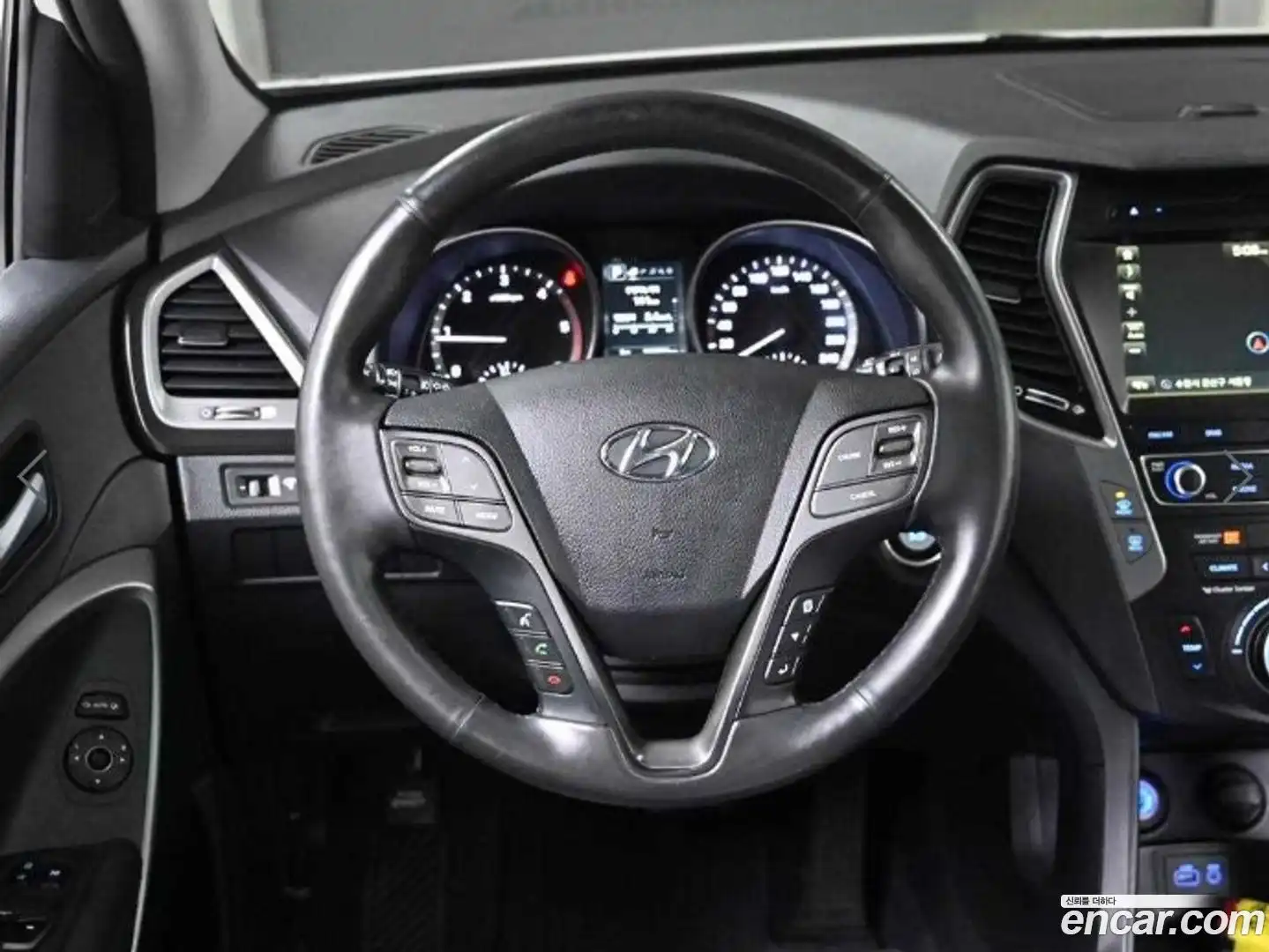 Santafe Hyundai 2015.5-OPTION-017