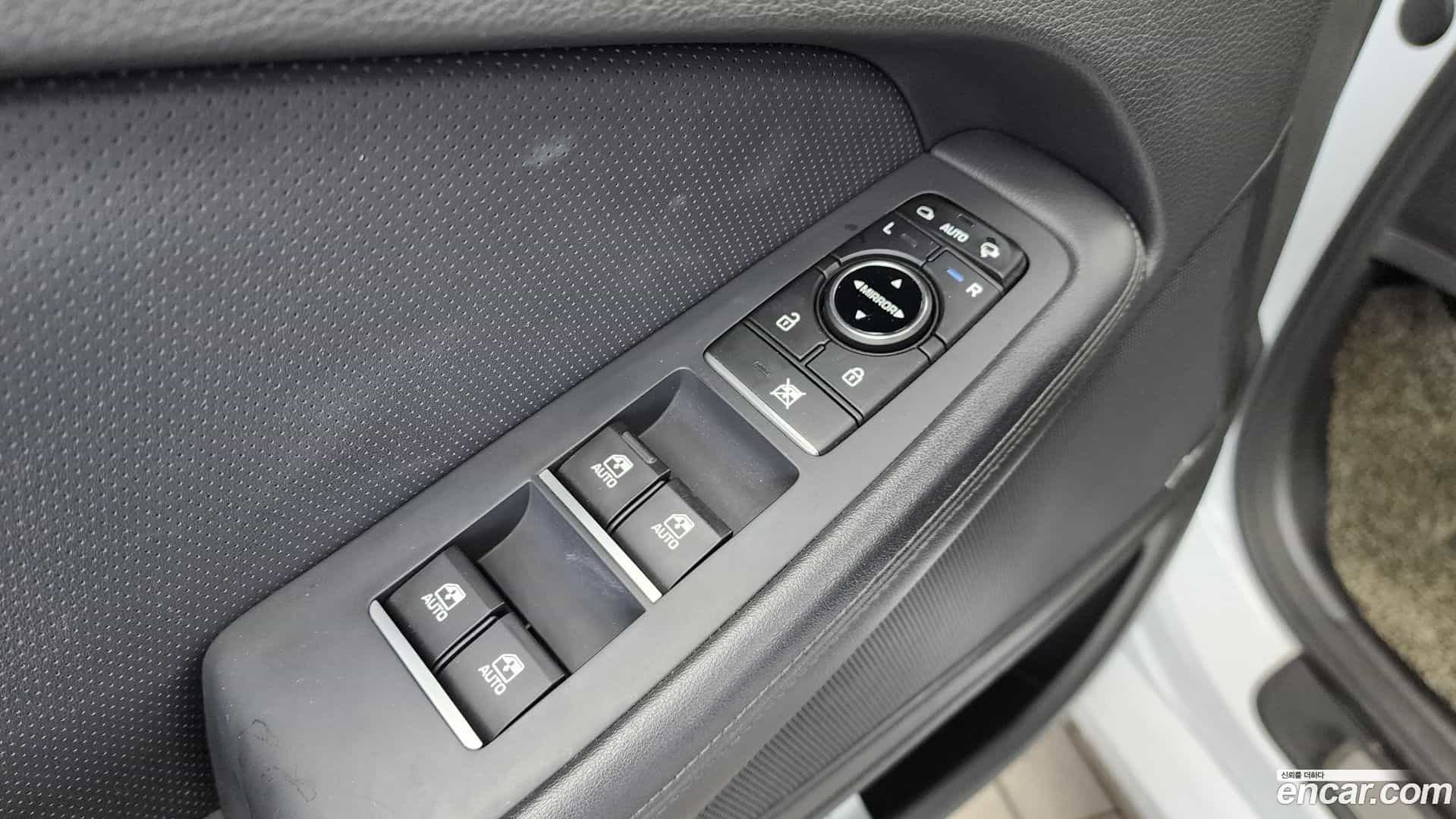 G80 Genesis 2017.11-OPTION-042