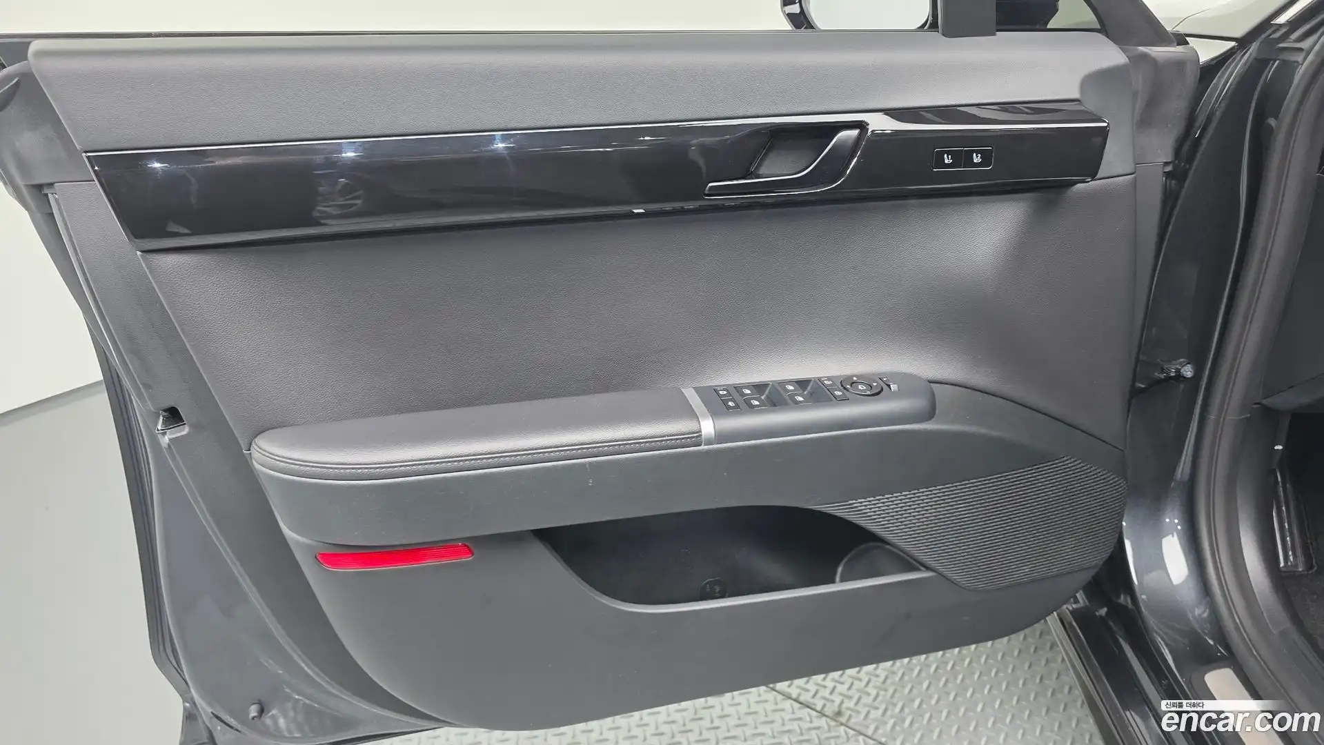 Grandeur Hyundai 2023.5-INNER-034