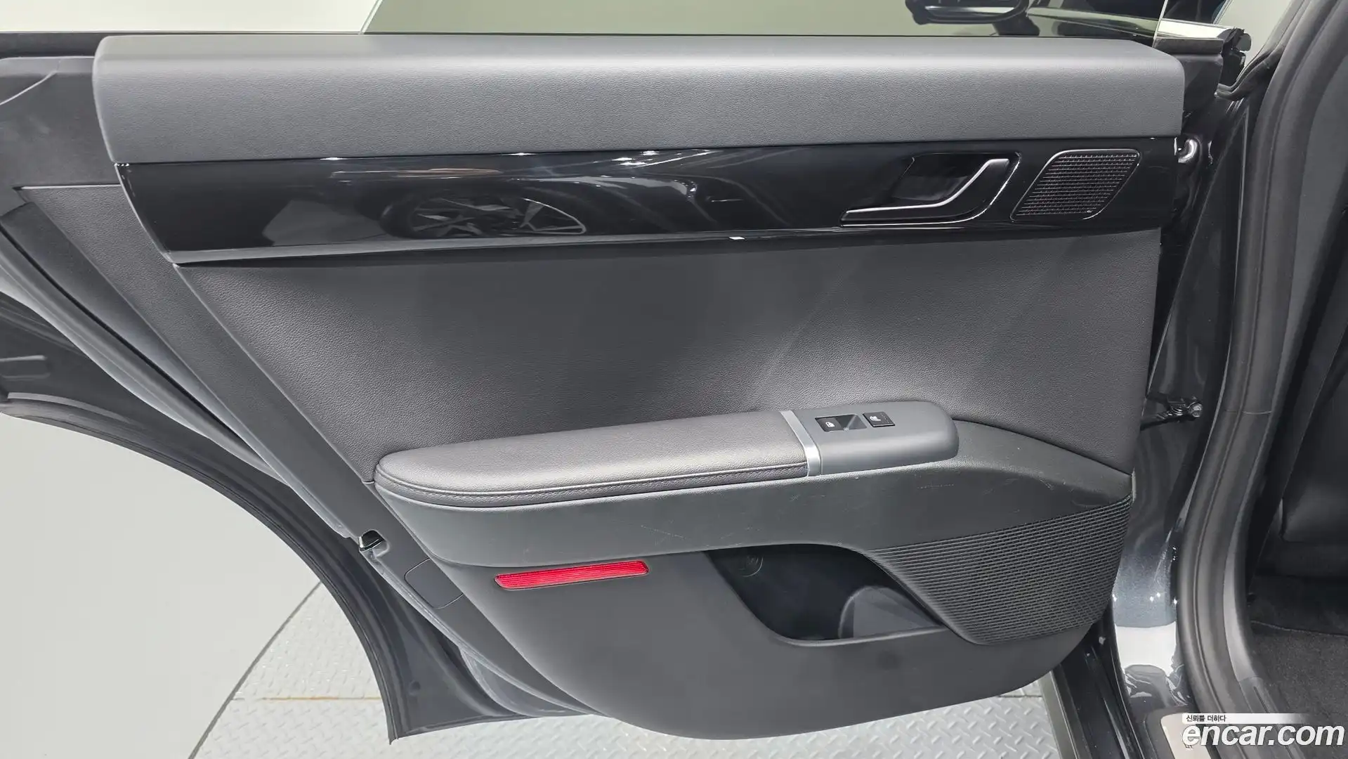 Grandeur Hyundai 2023.5-INNER-035