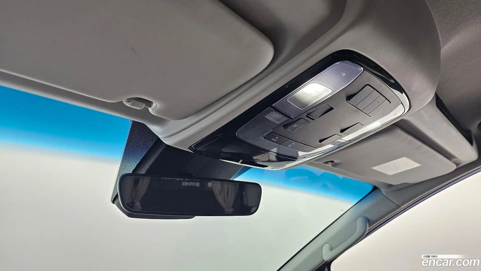 Staria Hyundai 2021.7-OPTION-019