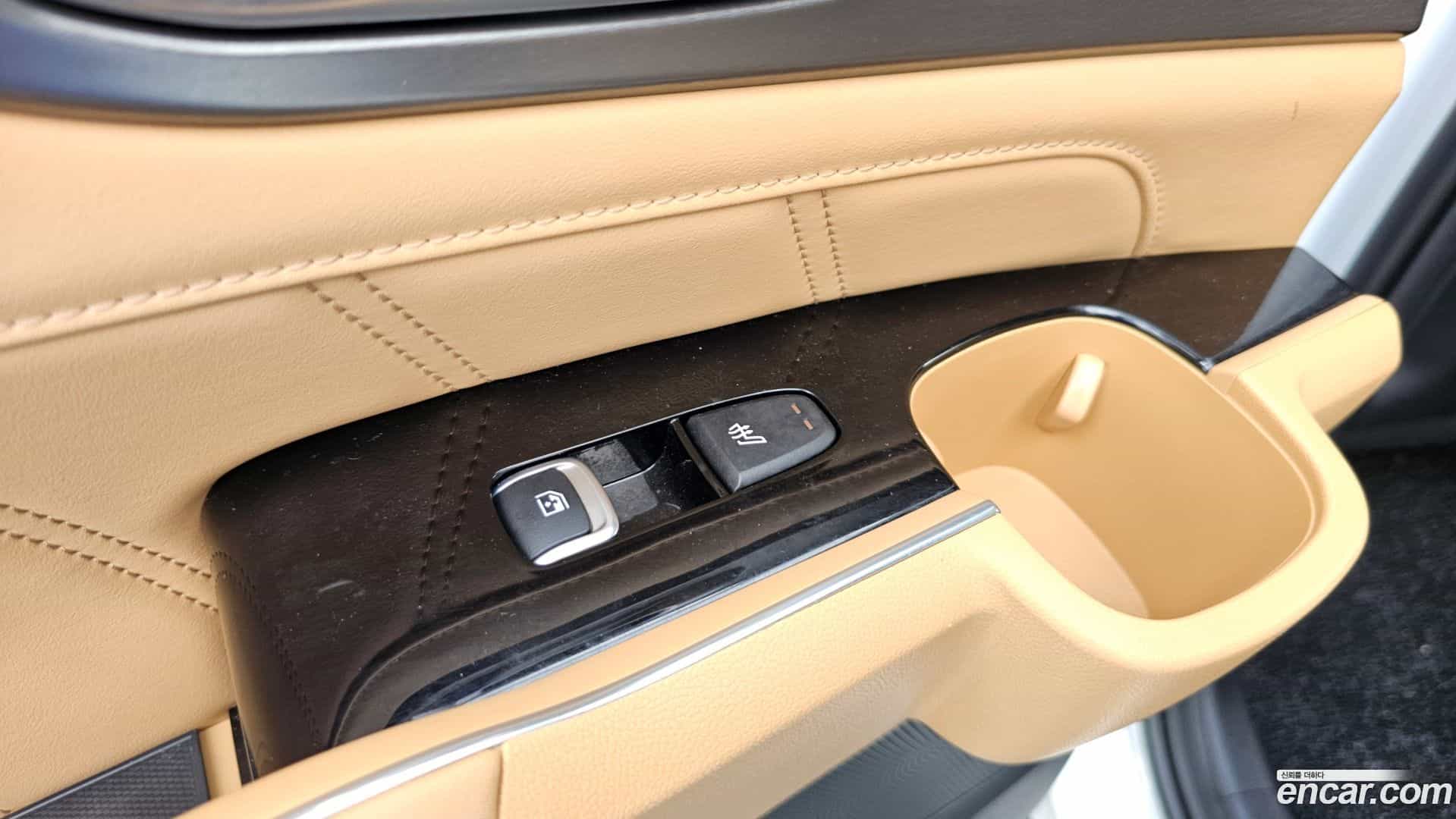 Sorento Kia 2023.6-OPTION-042