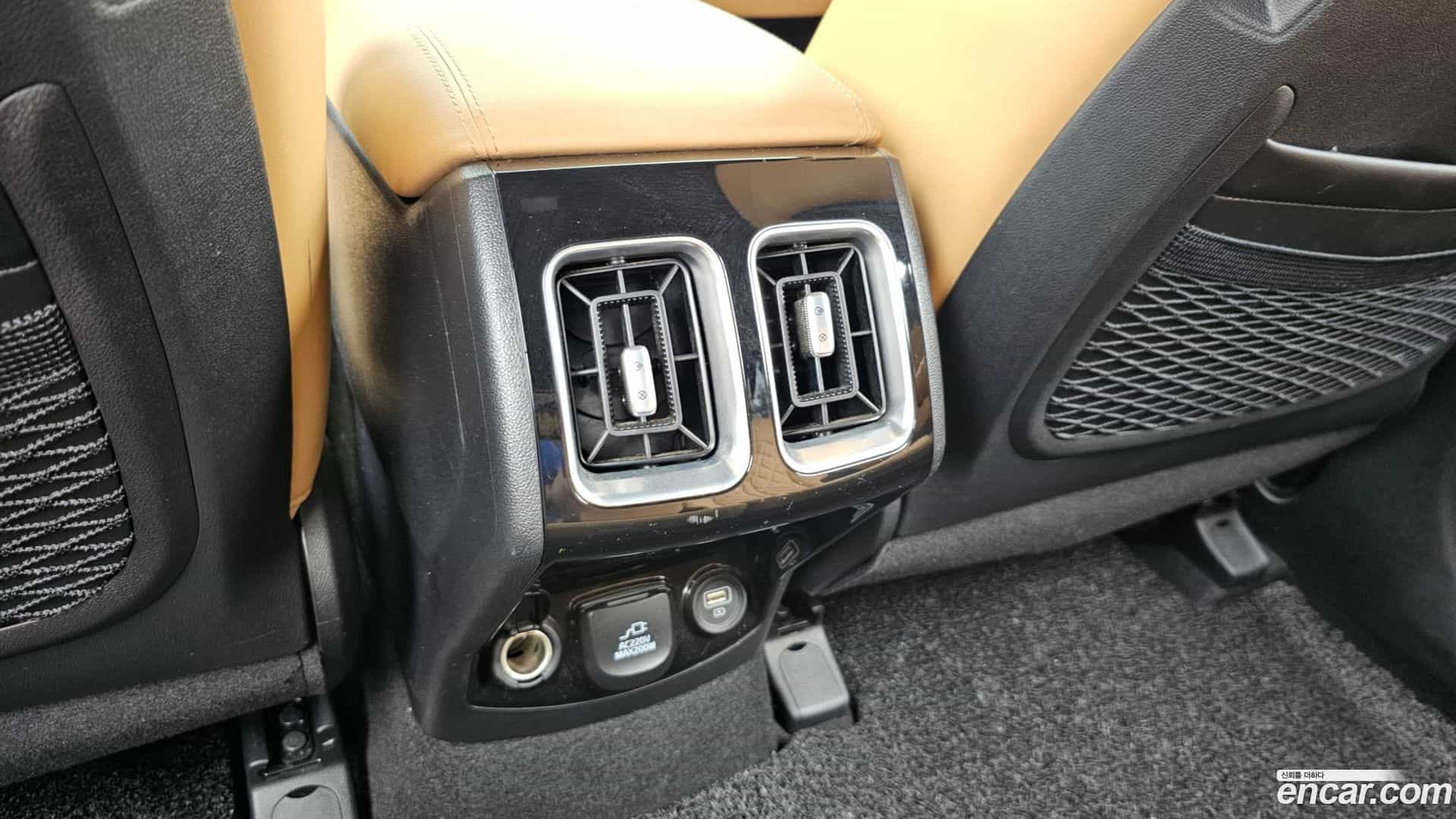 Sorento Kia 2023.6-OPTION-044