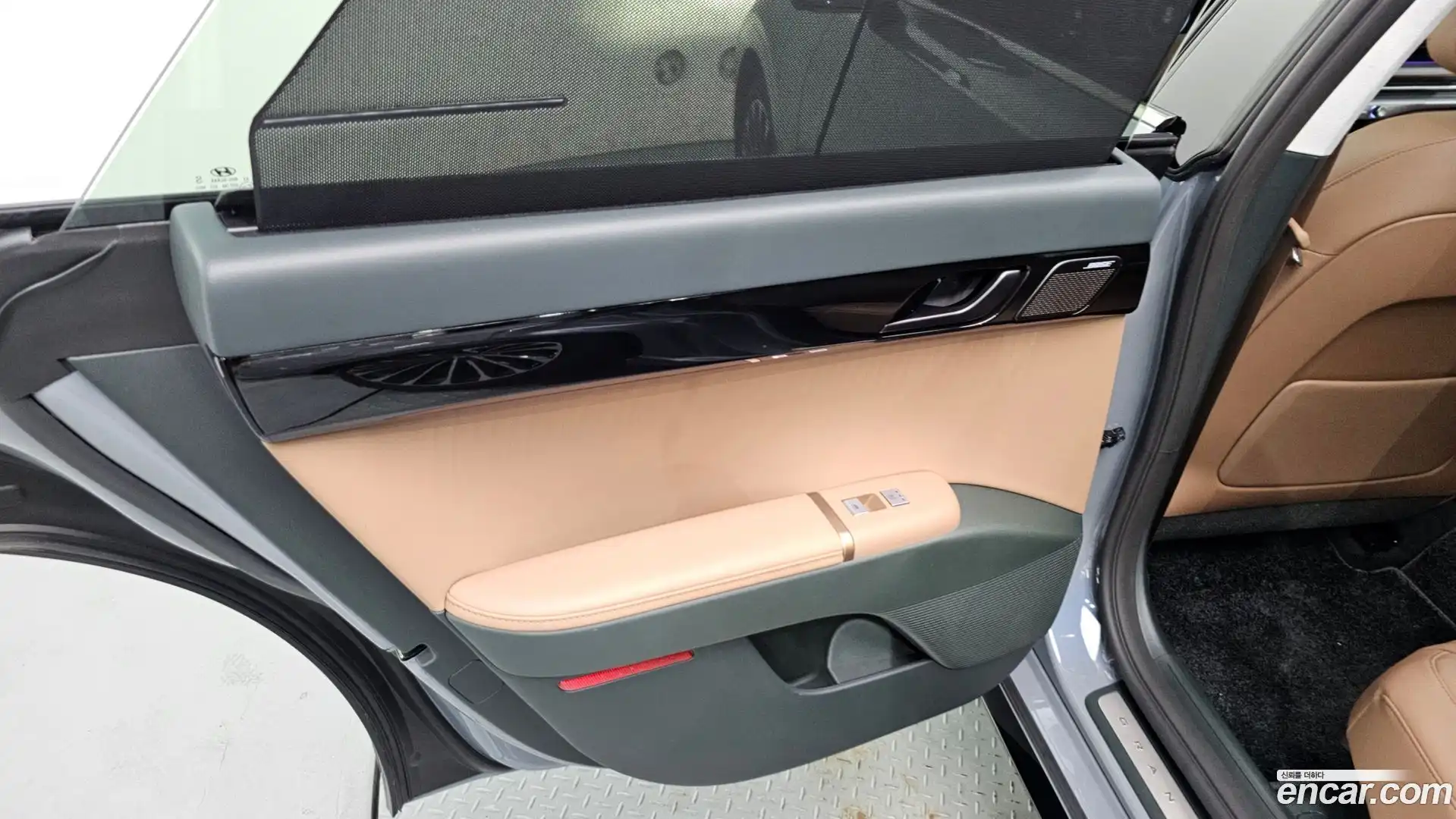Grandeur Hyundai 2025.8-INNER-035