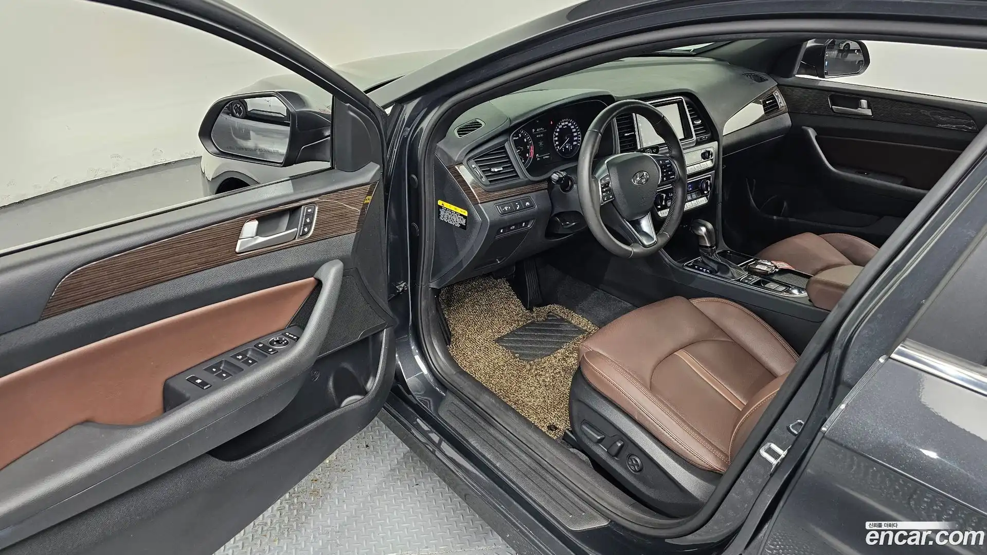 Sonata Hyundai 2017.2-INNER-010