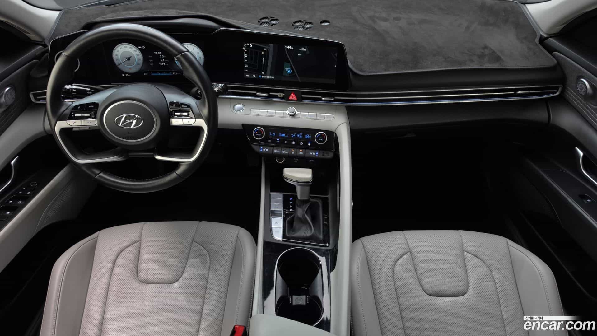 AVANTE Hyundai 2022.4-INNER-007