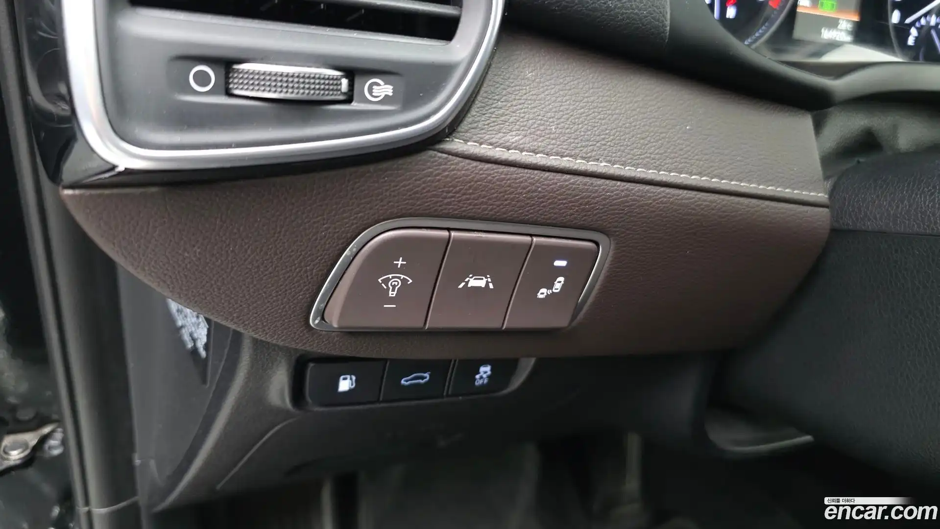 Grandeur Hyundai 2019.9-OPTION-017