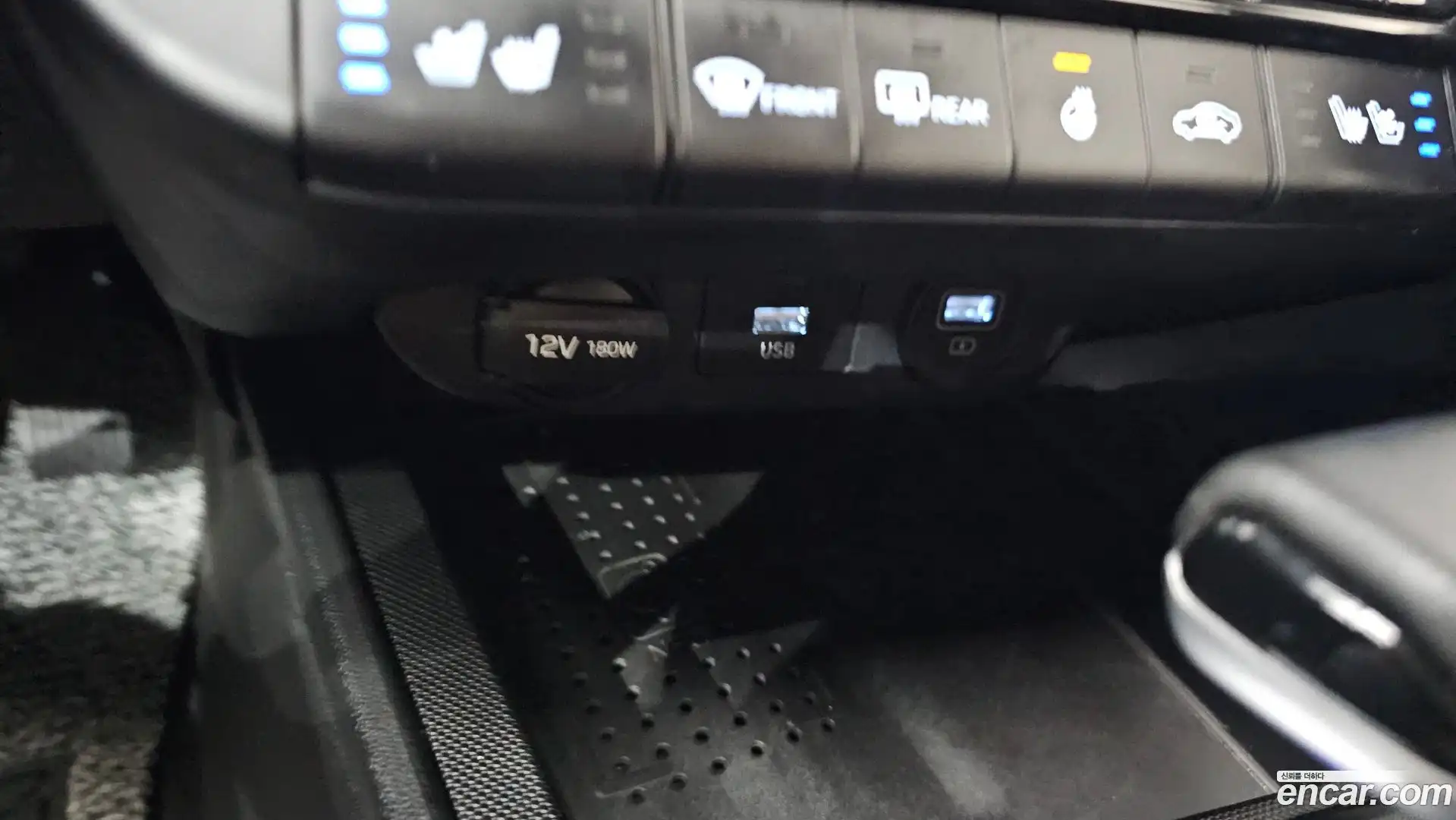 AVANTE Hyundai 2020.7-OPTION-040